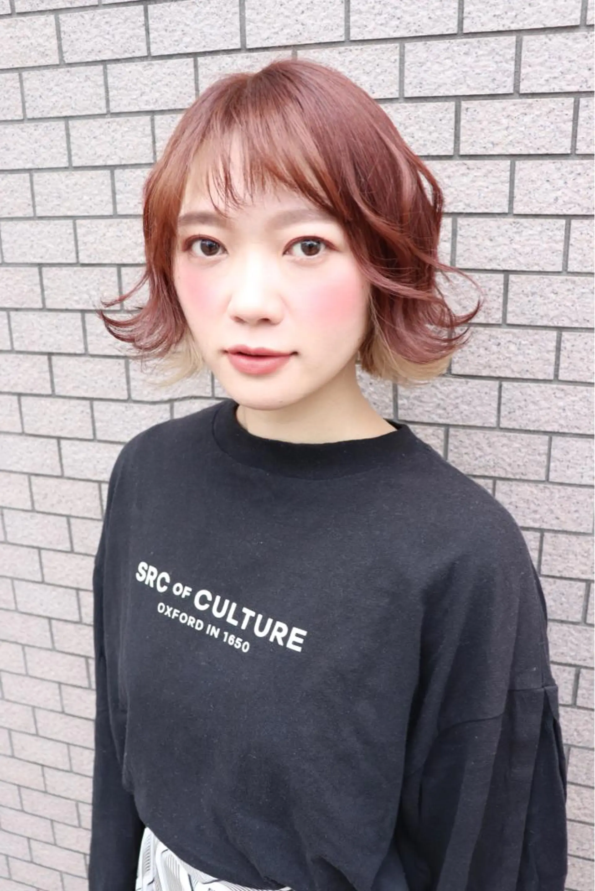 ショート カラー インナーカラー 汐見 悠佑のヘアスタイル