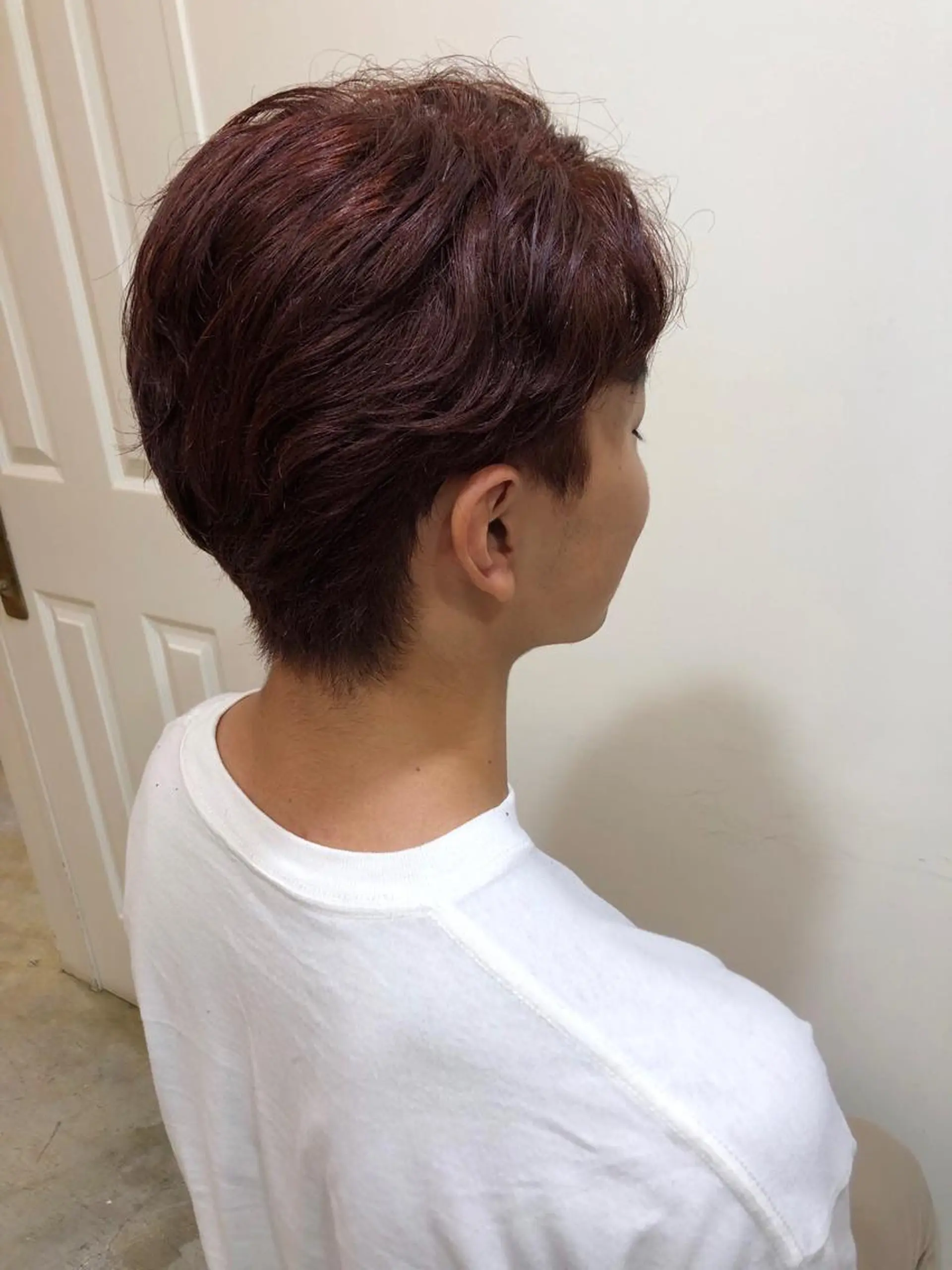 ショート カラー メンズ MIOベージュカラー 柔らかいカラーのヘアスタイル