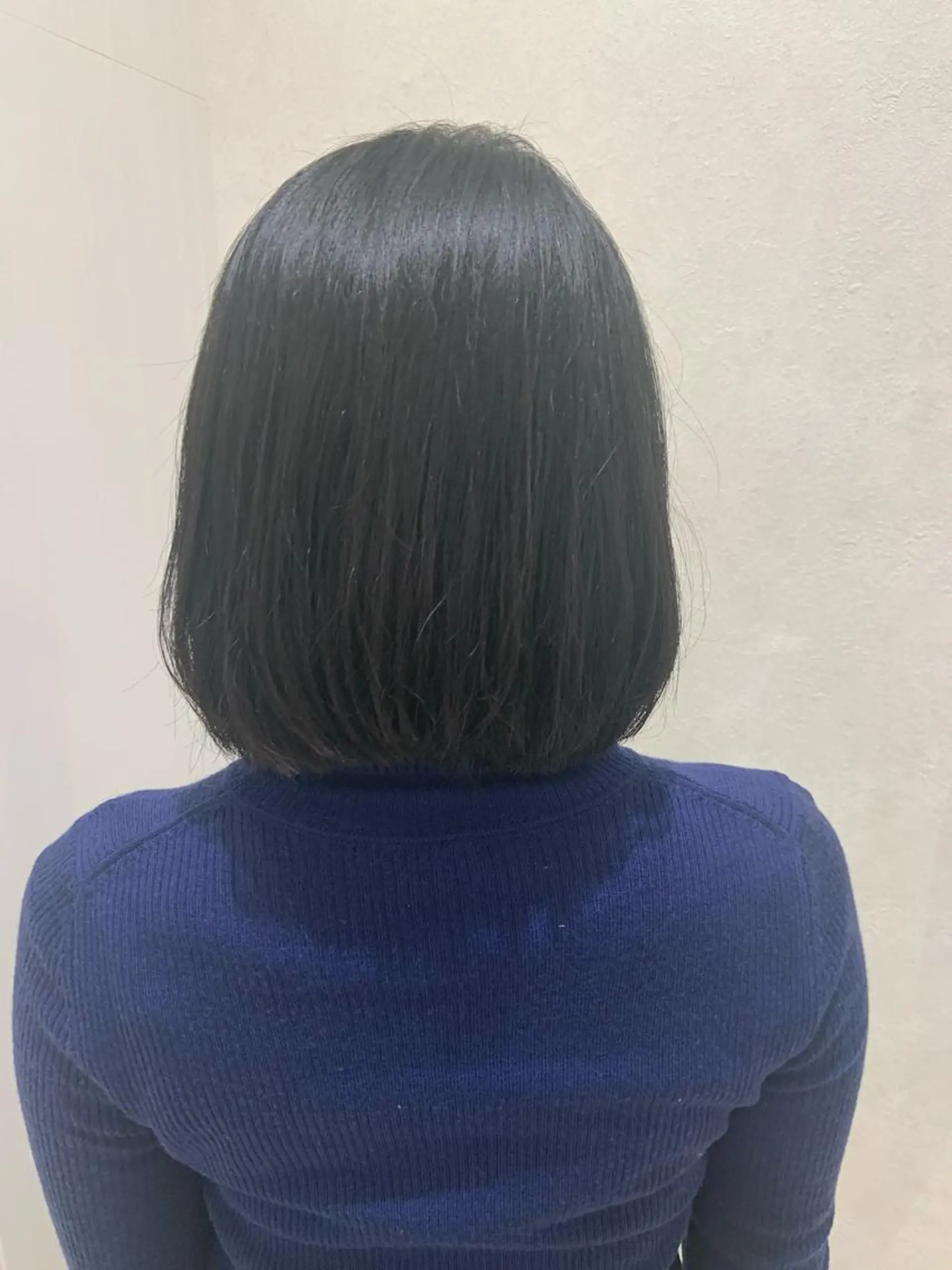ミディアム カラー パーマ ヘアアレンジ ヘアカラー トリートメント ハイトーンカラー🤍 山下 優華のヘアスタイル