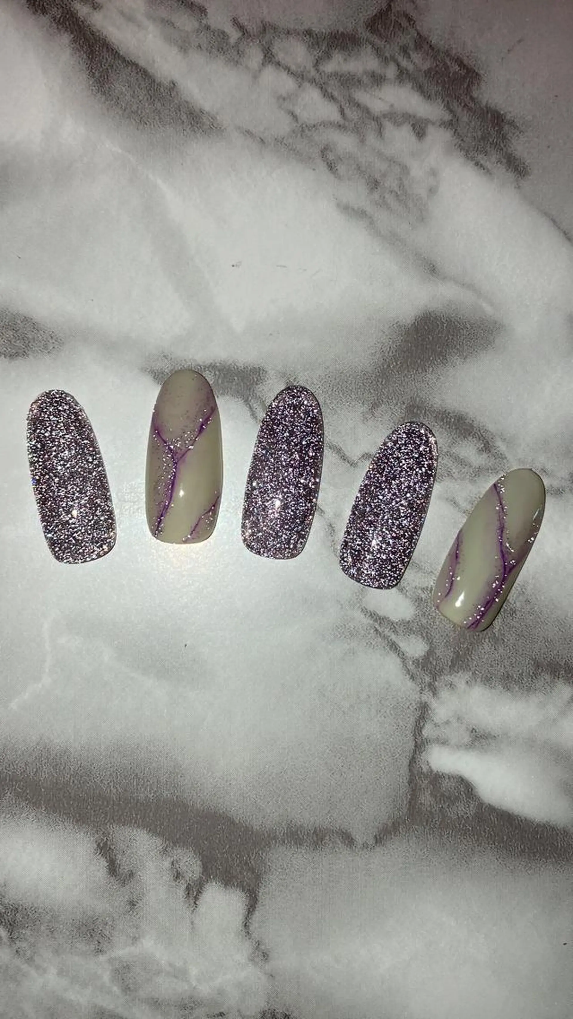 ネイル ハンドネイル ネイルサロン D-glowのネイルデザイン