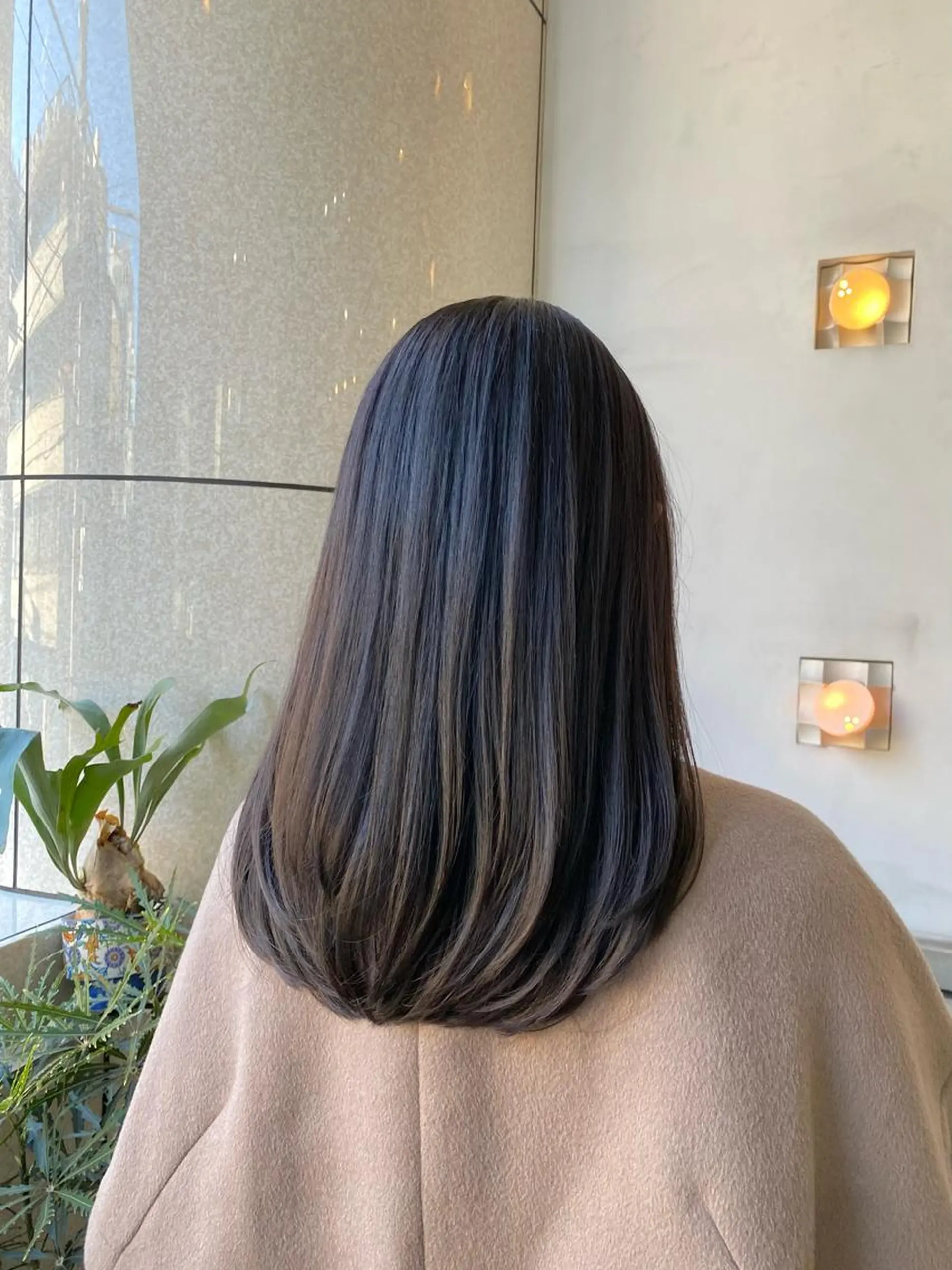 セミロング レイヤーカット 統括マネージャー/ 髪のドクター/前原悟のヘアスタイル