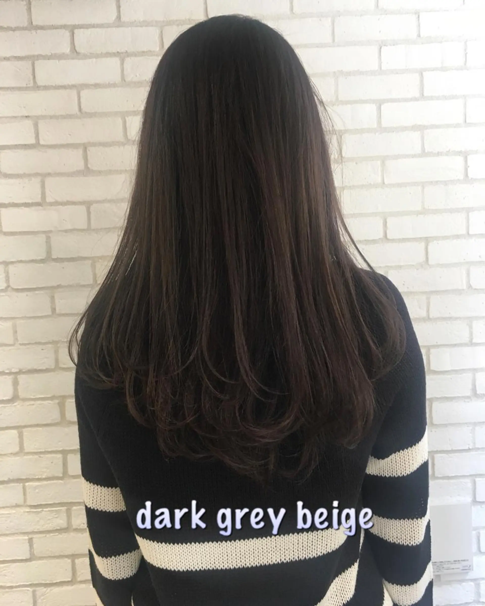 ロング カラー ロングレイヤー ダークグレー ダークグレージュ グレージュ レイヤーカット 佐藤 高徳のヘアスタイル