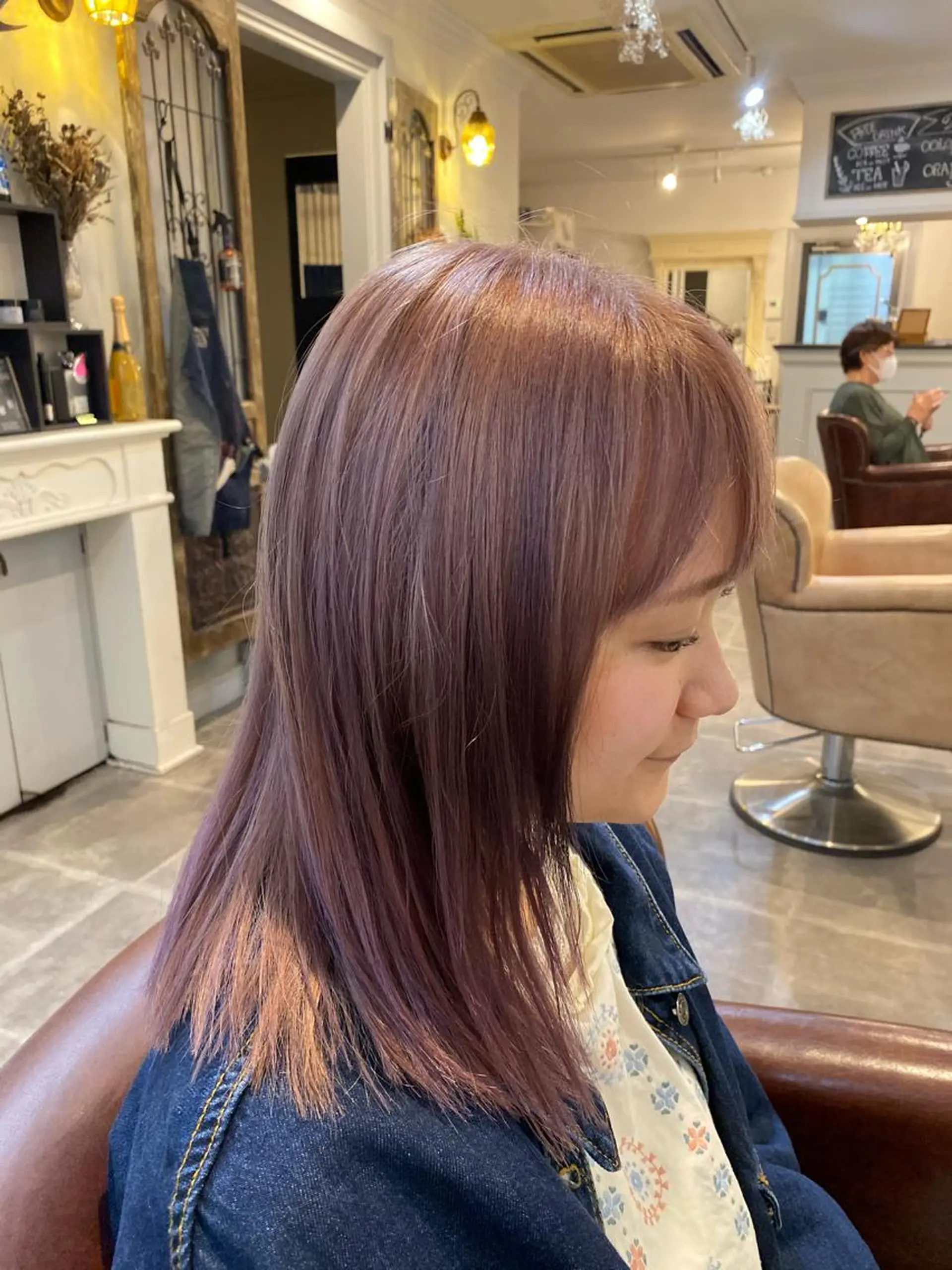 カラー ベージュカラー ブリーチ ピンクカラー ピンクベージュ Un  Seul所属・福嶋 愛のヘアスタイル