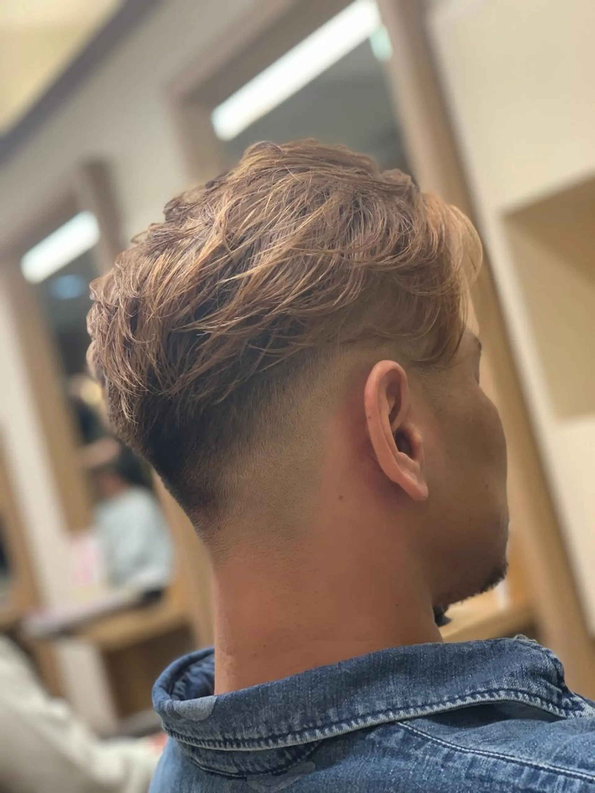 ショート カラー メンズ フェードカット メンズ専門 中島俊【朝霞】のヘアスタイル