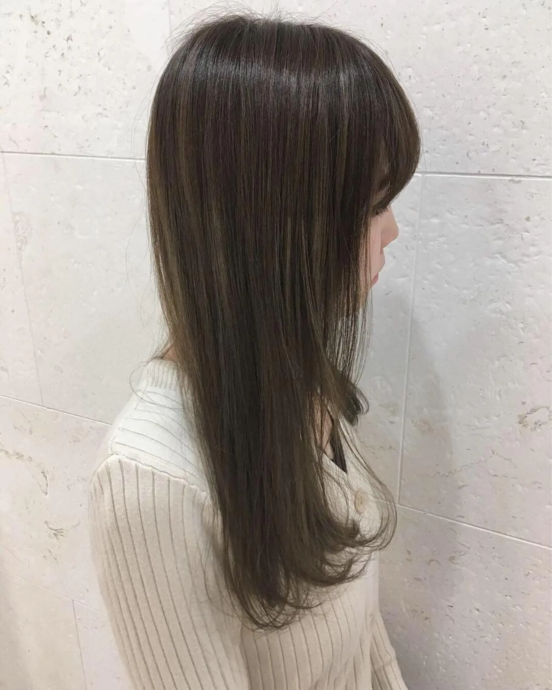 ロング カラー アッシュ ベージュカラー ハイライトカラー ミント ハイライト 斉藤 貴也のヘアスタイル