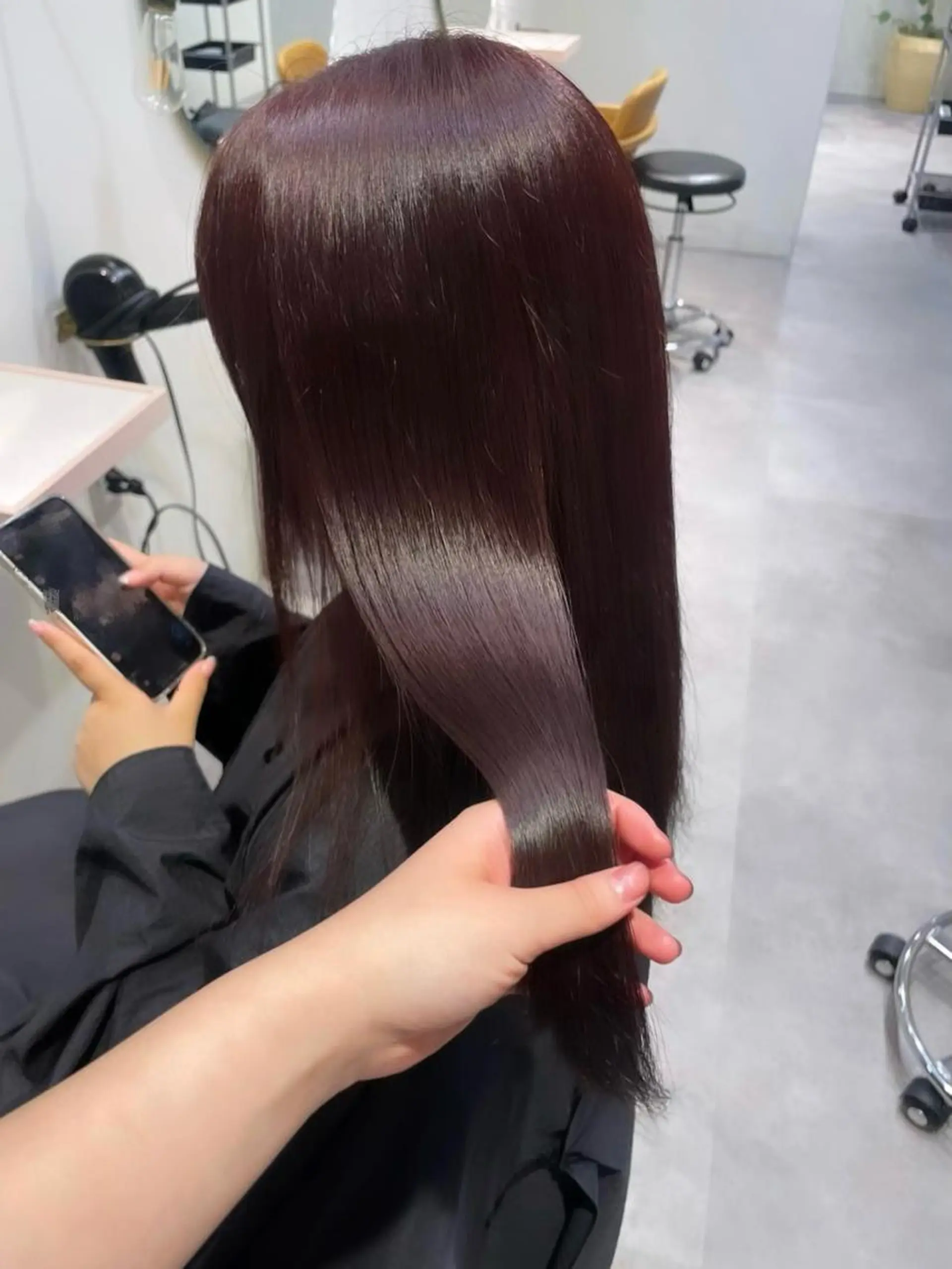 カラー 若月 あやかのヘアスタイル