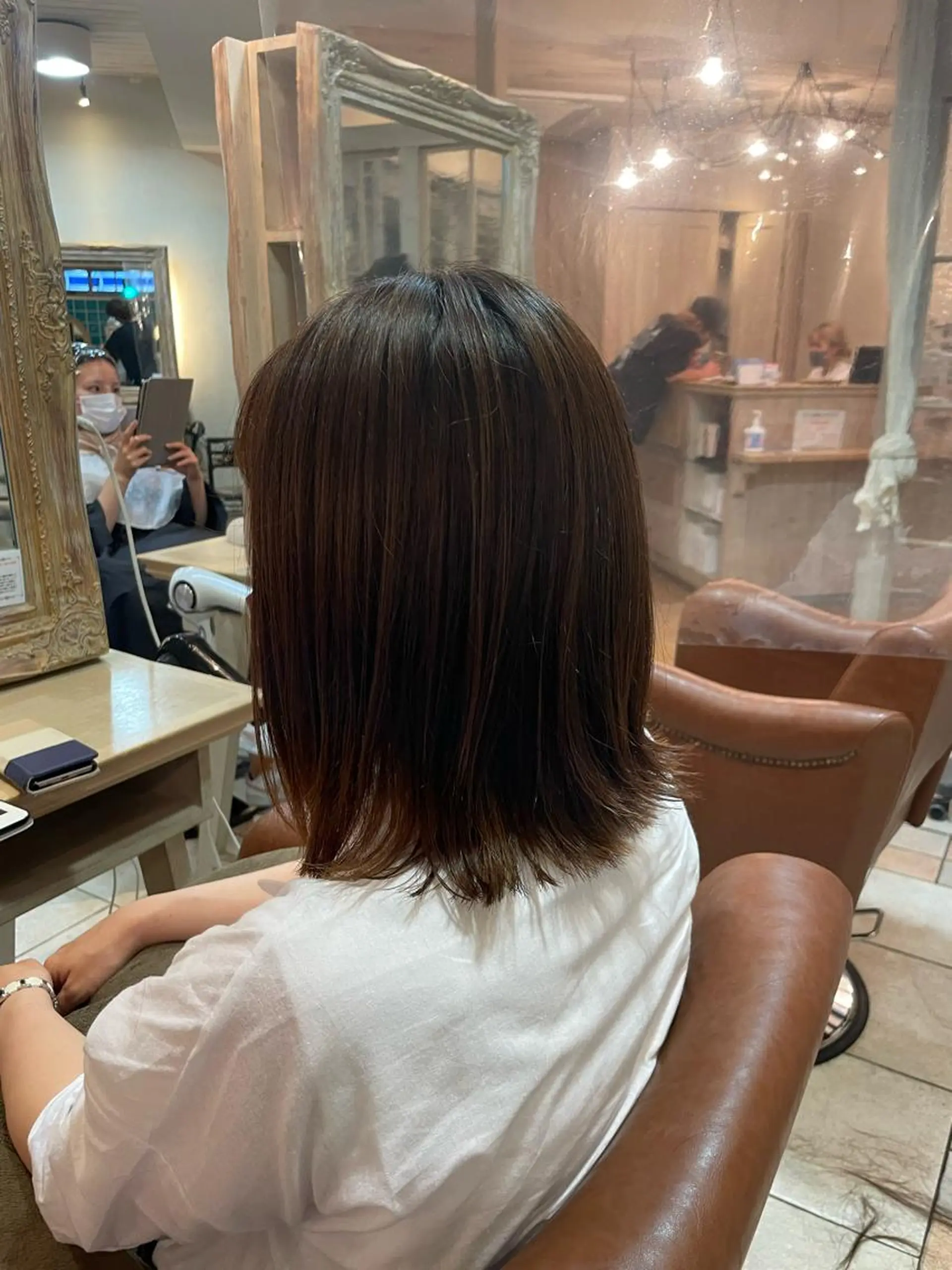 ミディアム 切りっぱなしボブ ボブ 外ハネヘア 前平 友慈のヘアスタイル