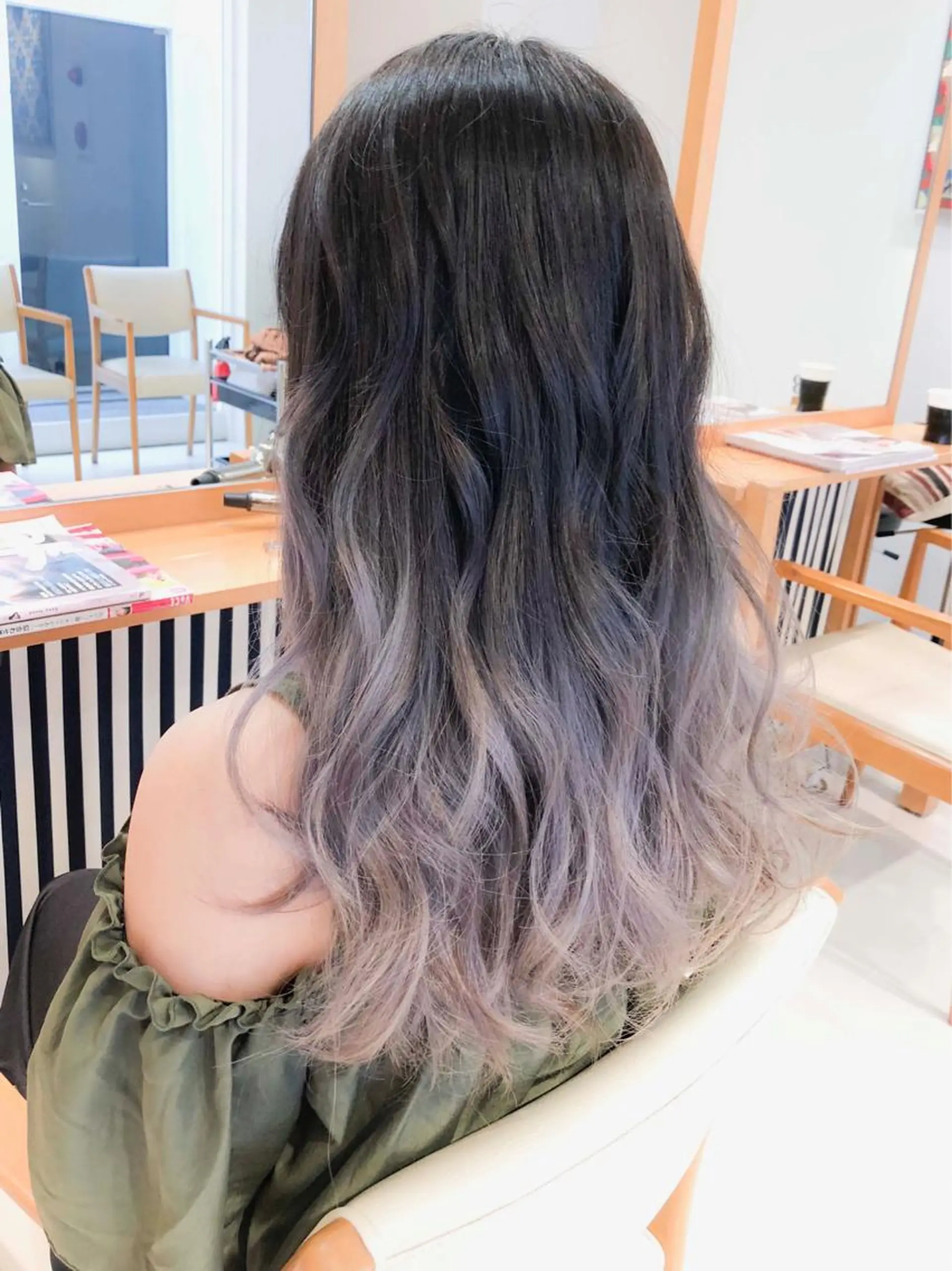 ロング カラー Days 透明感カラーのヘアスタイル