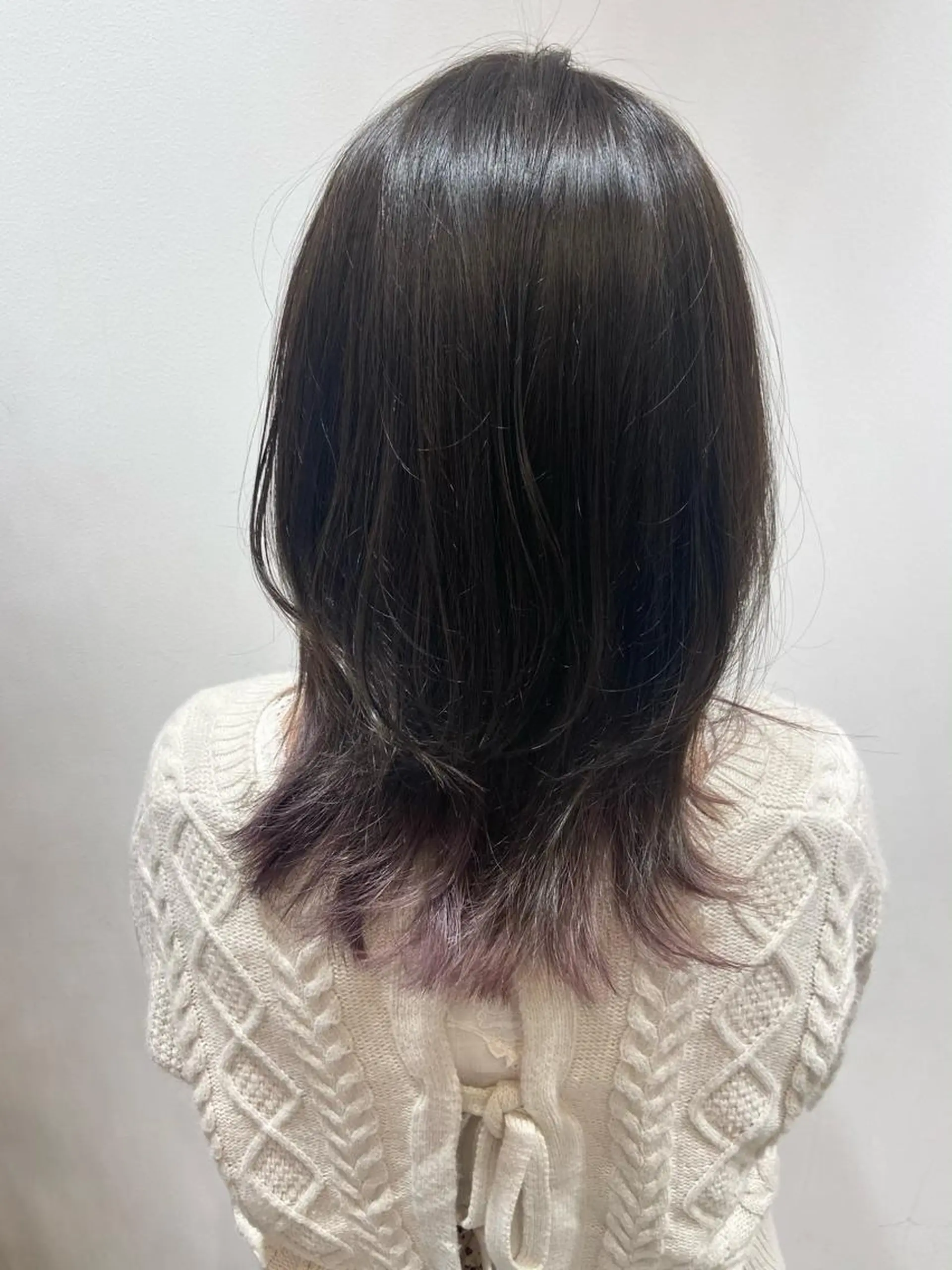 ミディアム カラー ヘアカラー 🐺ウルフ/レイヤー 似合わせ‎🤍沙羅のヘアスタイル