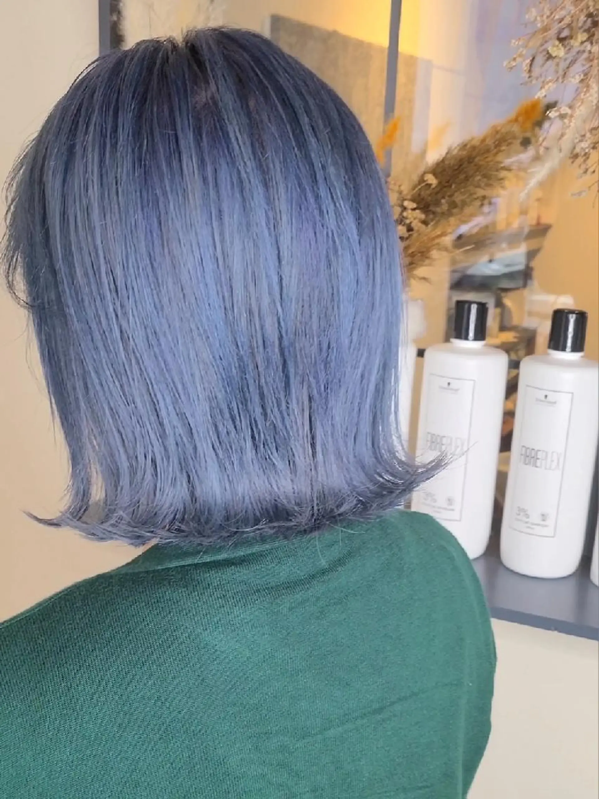 ショート ヘアカラー トリートメント ブリーチカラー🌈 嘉名 真樹のヘアスタイル