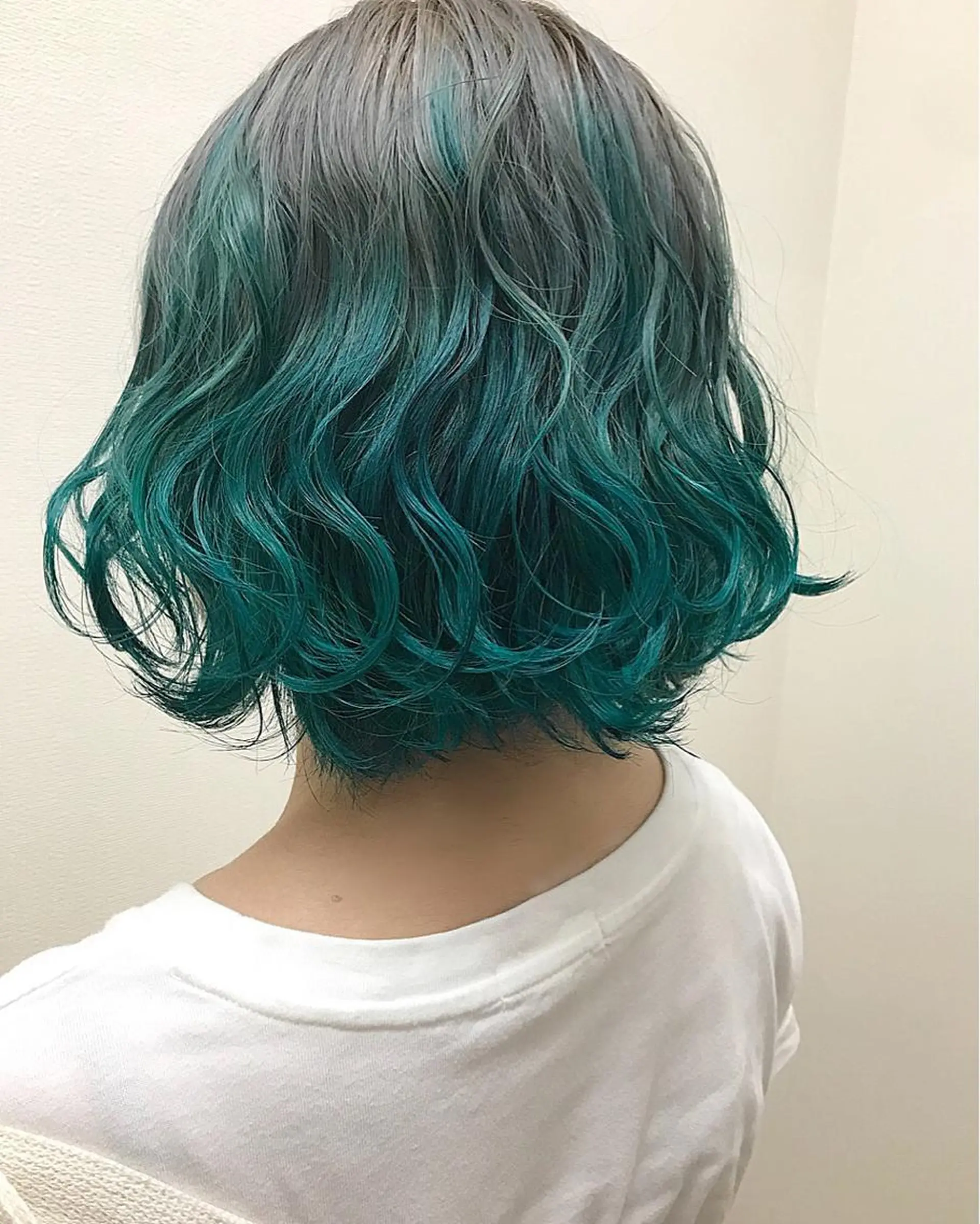 ショート 🧡色落ちまで2度綺 麗なカラー🧡ヨシキのヘアスタイル