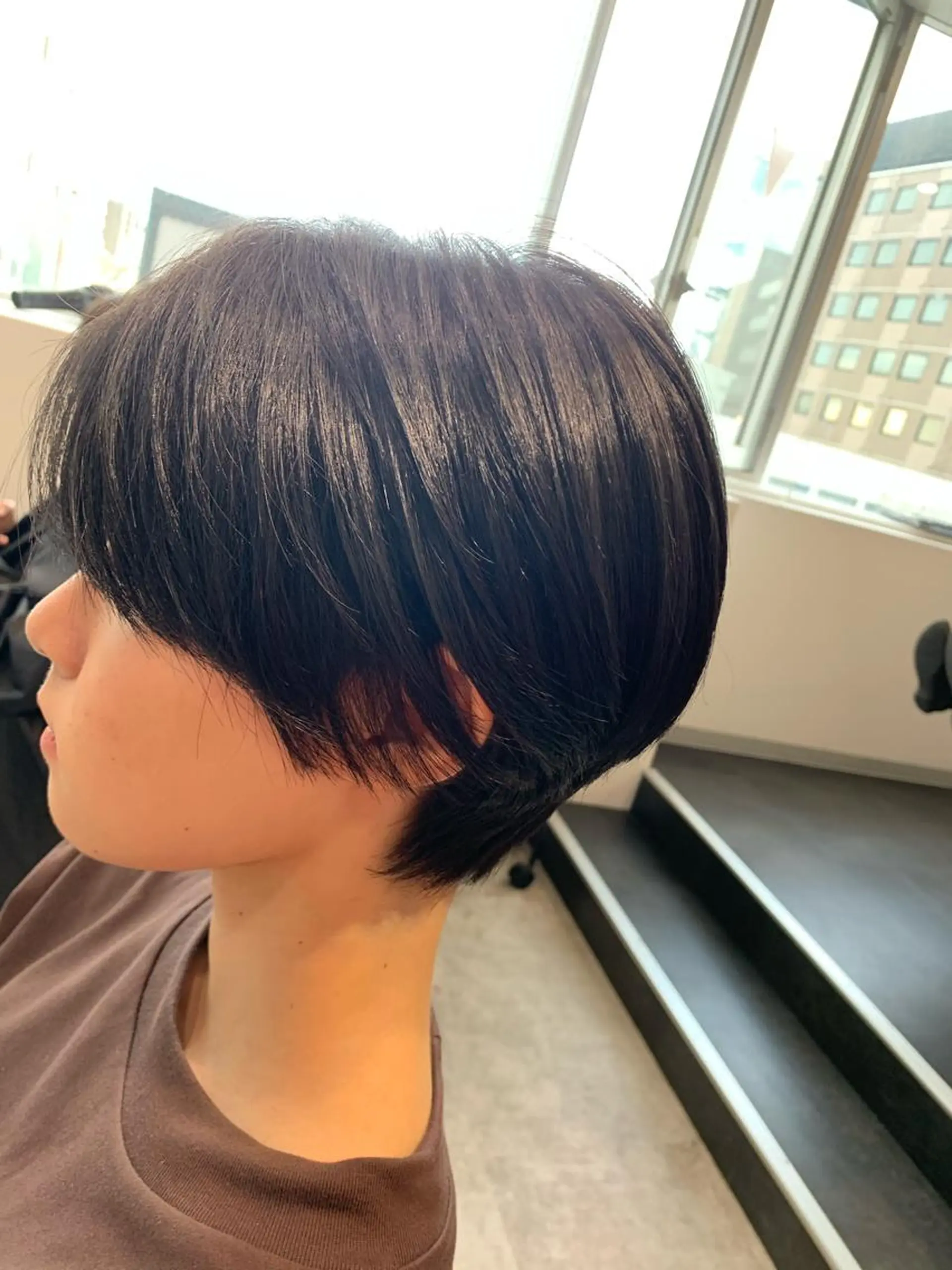 ショート ヨシミ カズヤのヘアスタイル