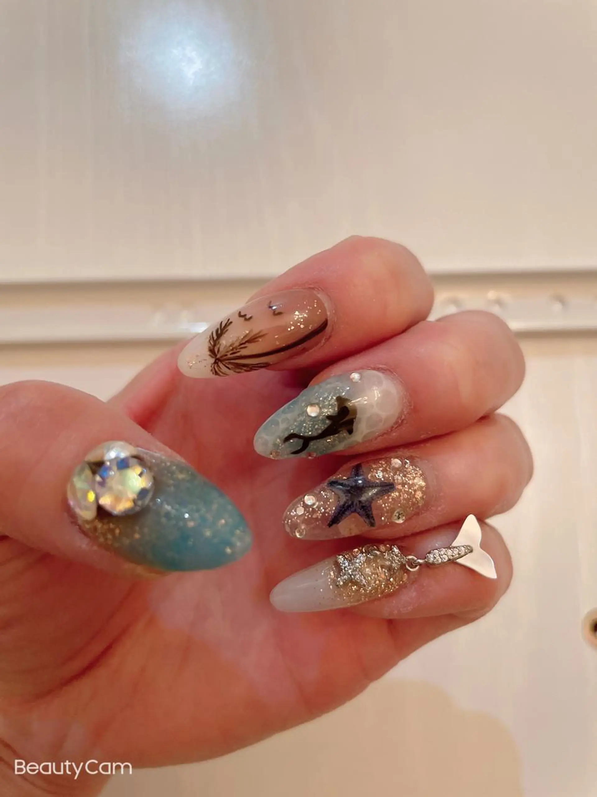 ミディアム ネイル 《LB》ラブリエ Nail&eyeのマツエク・マツパデザイン