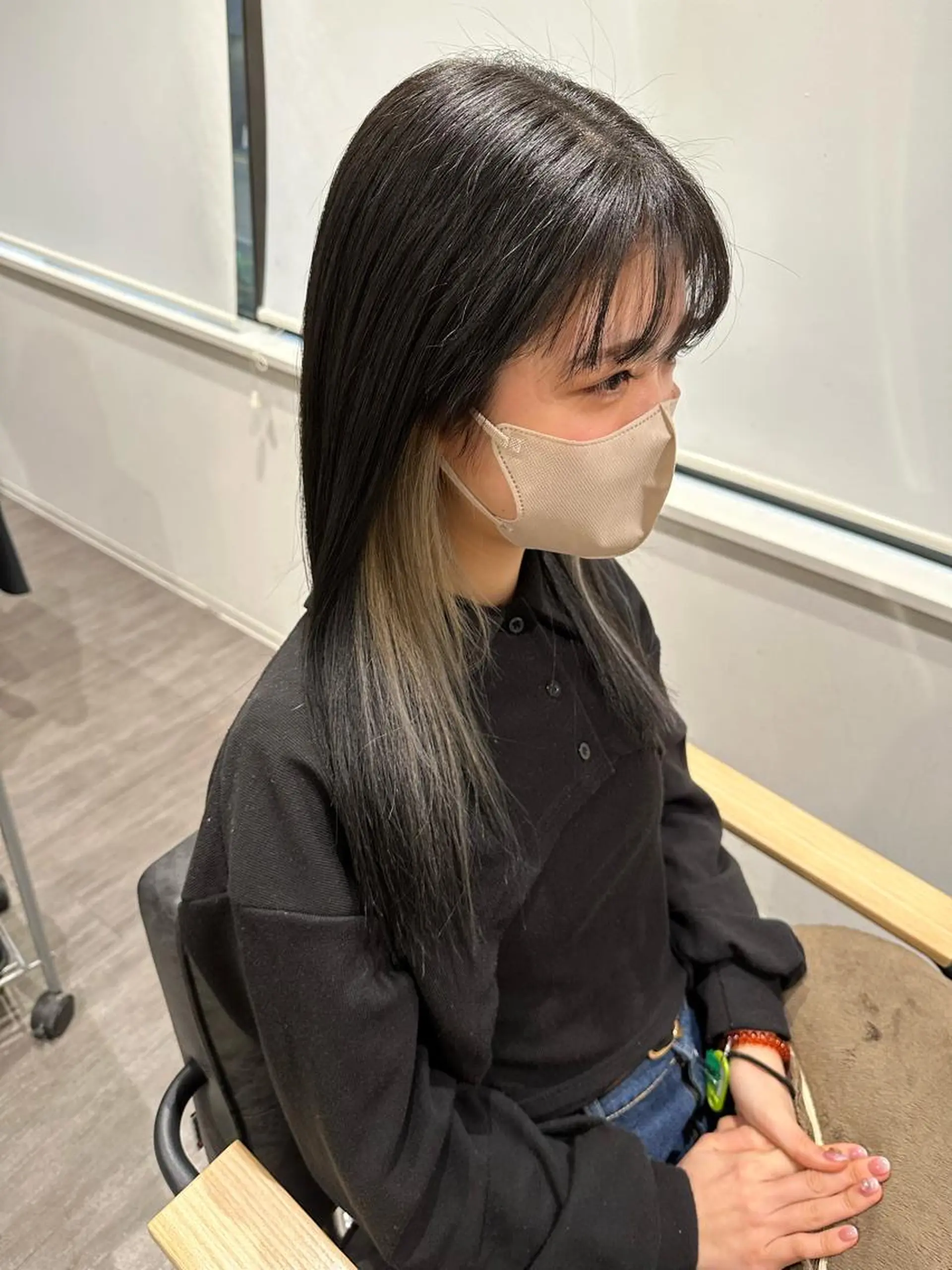 ロング カラー ベージュカラー ホワイトベージュ 艶髪レイヤー上田 紗也🇰🇷💗のヘアスタイル