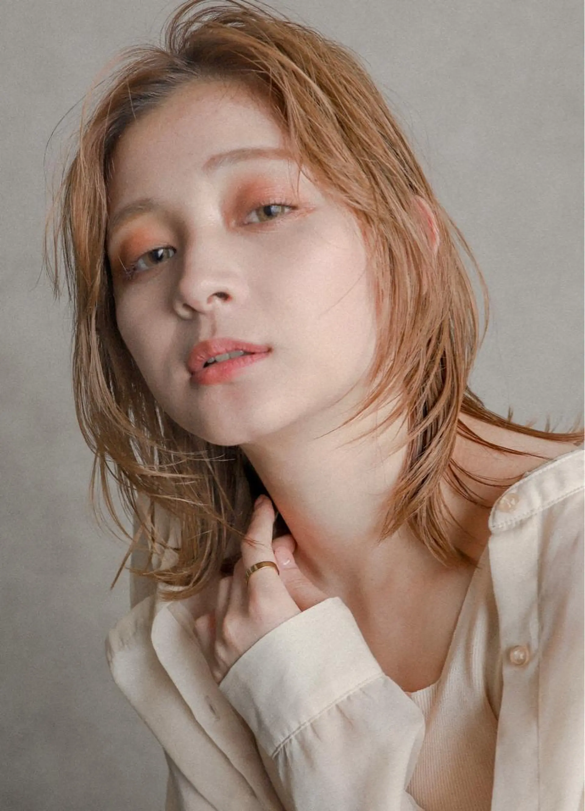 ミディアム カラー レイヤーカット ウルフカット ⭐️ショート、ボブ 特化美容師⭐️祐介のヘアスタイル