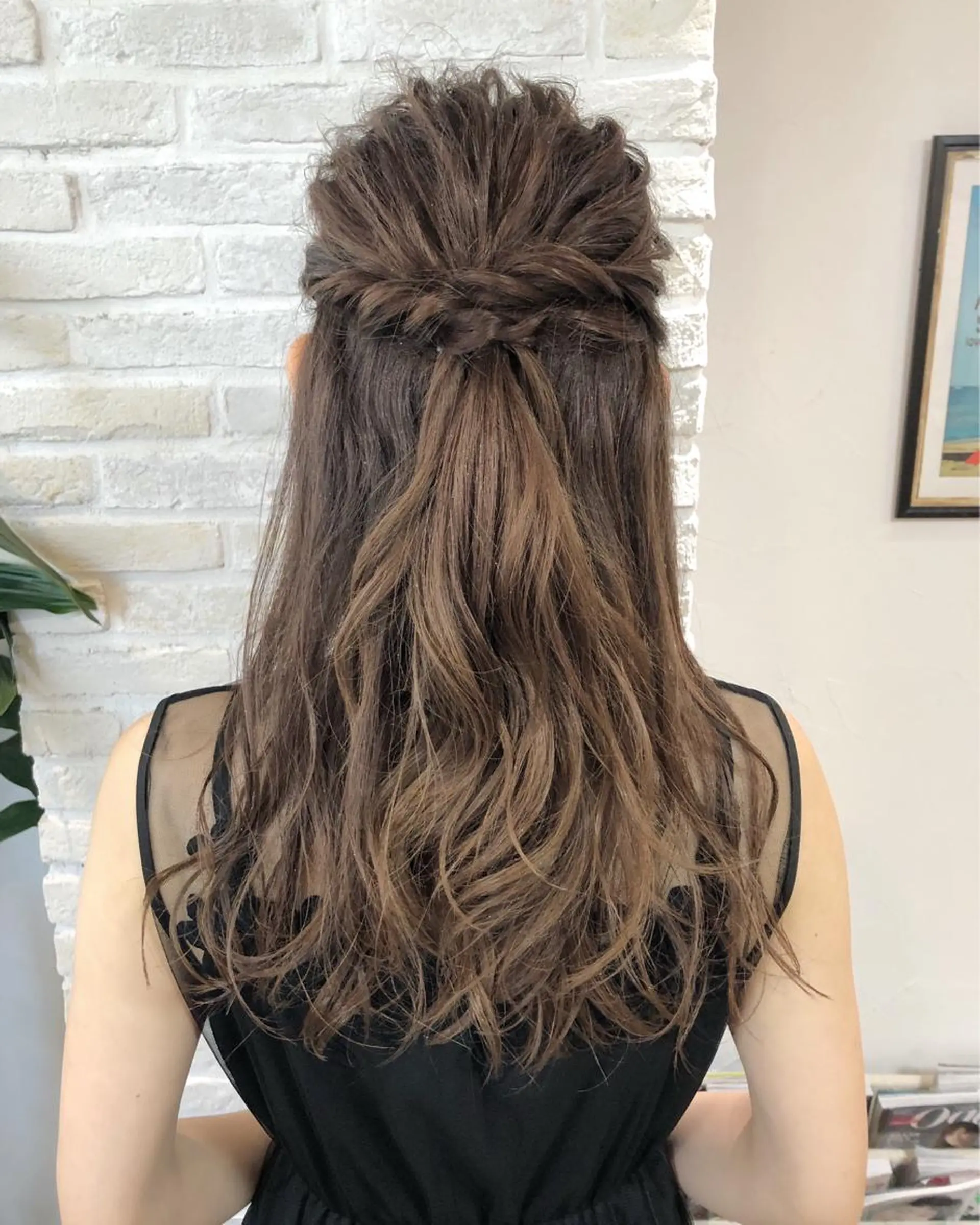 セミロング ヘアアレンジ ハーフアップ ヘアセット 遠藤 拓馬のヘアスタイル