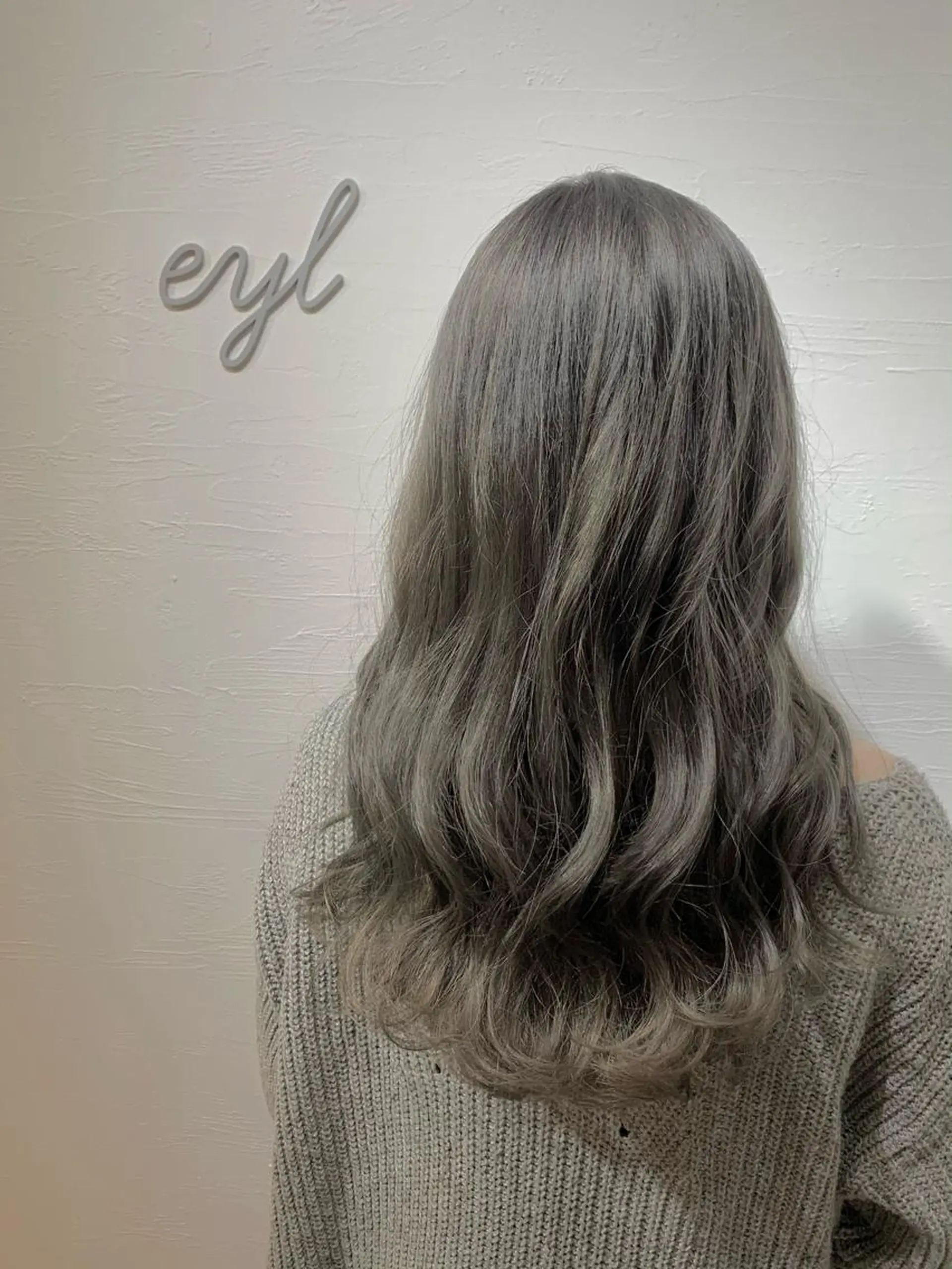 ロング カラー ブリーチ ダブルカラー ラベンダーカラー シルバー カット ヘアカラー eyl〜エイル〜所属・💎赤み消しカラー 特化型デザイナー💎のヘアスタイル