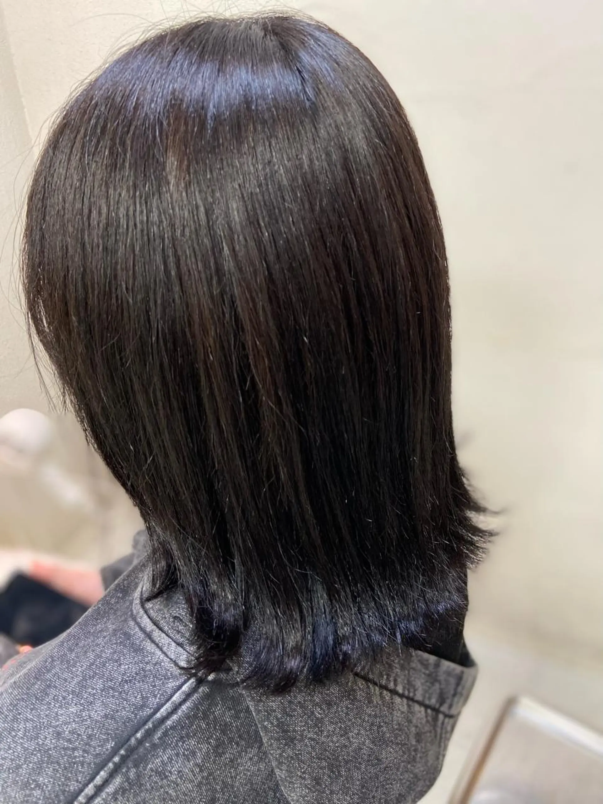 ミディアム カラー 黒髪 カット ヘアカラー トリートメント 菊地 美憂のヘアスタイル