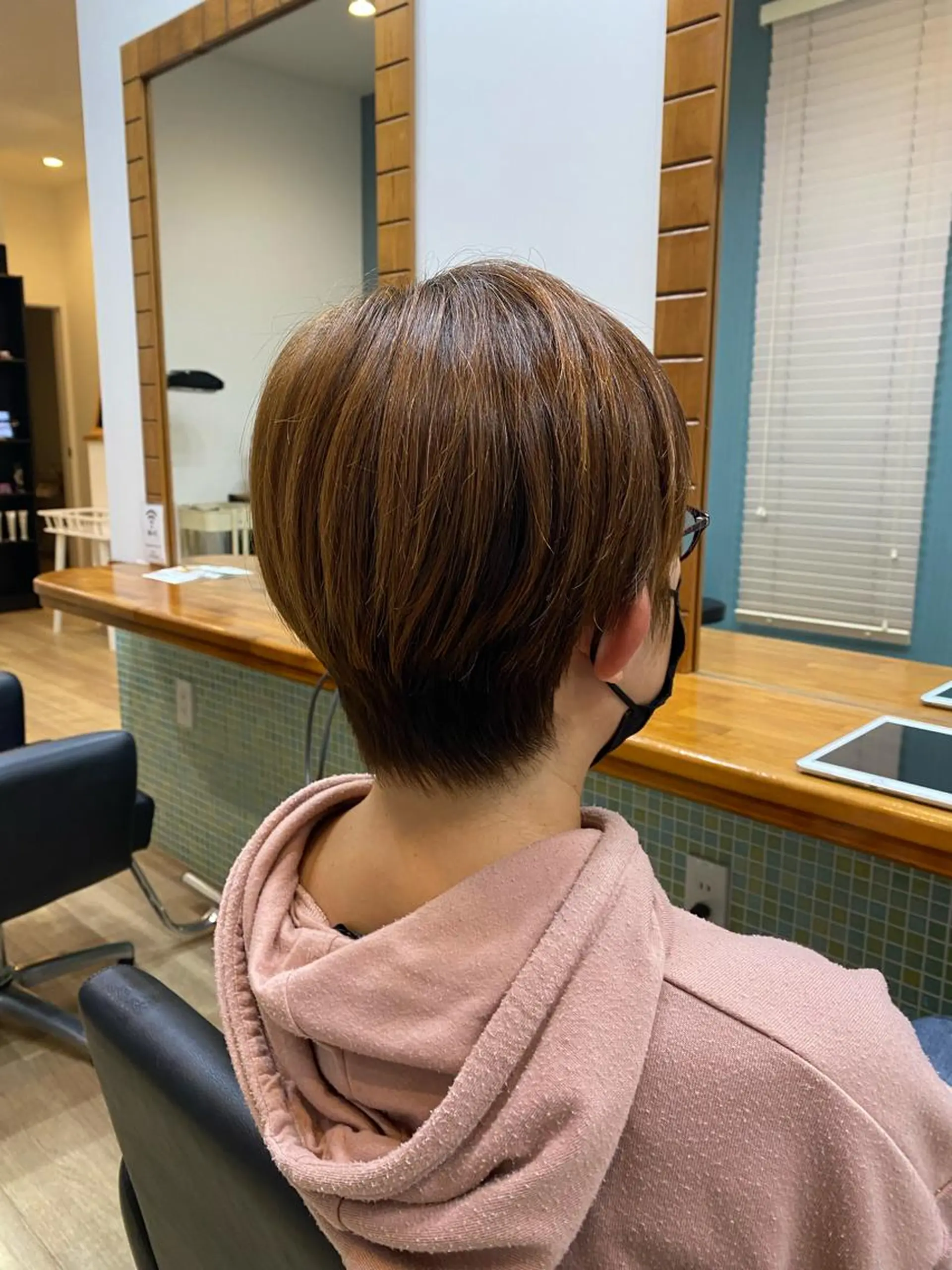 ショート 小野 真彩のヘアスタイル