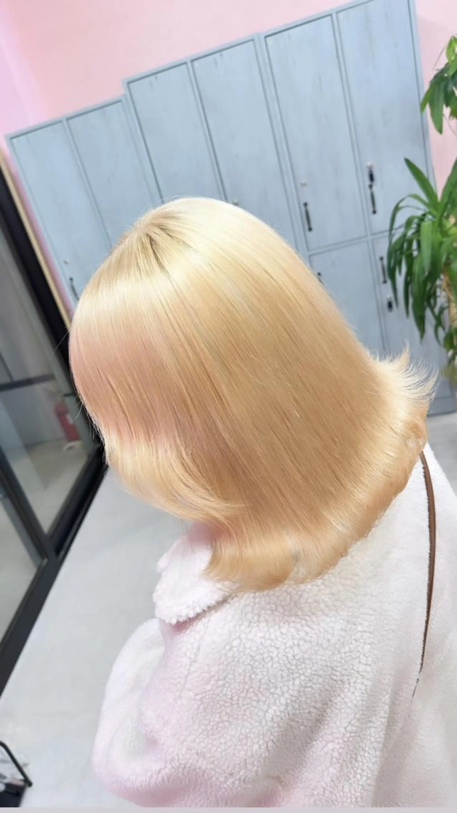 ミディアム カラー ヘアカラー ブリーチ指名No.1 MANATO🎨🌈のヘアスタイル