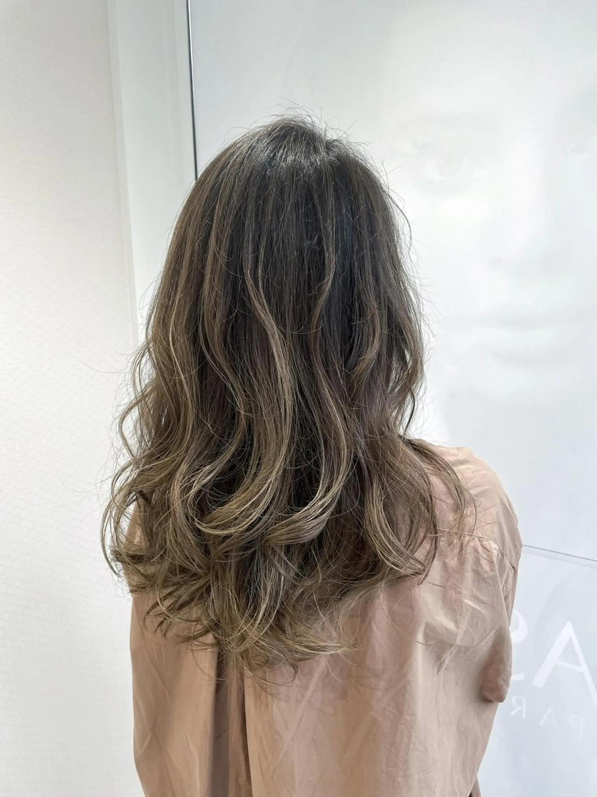 ロング カラー アッシュ ヘアカラー トリートメント 似合わせ🌿‬髪質 改善🧸RYUGOのヘアスタイル