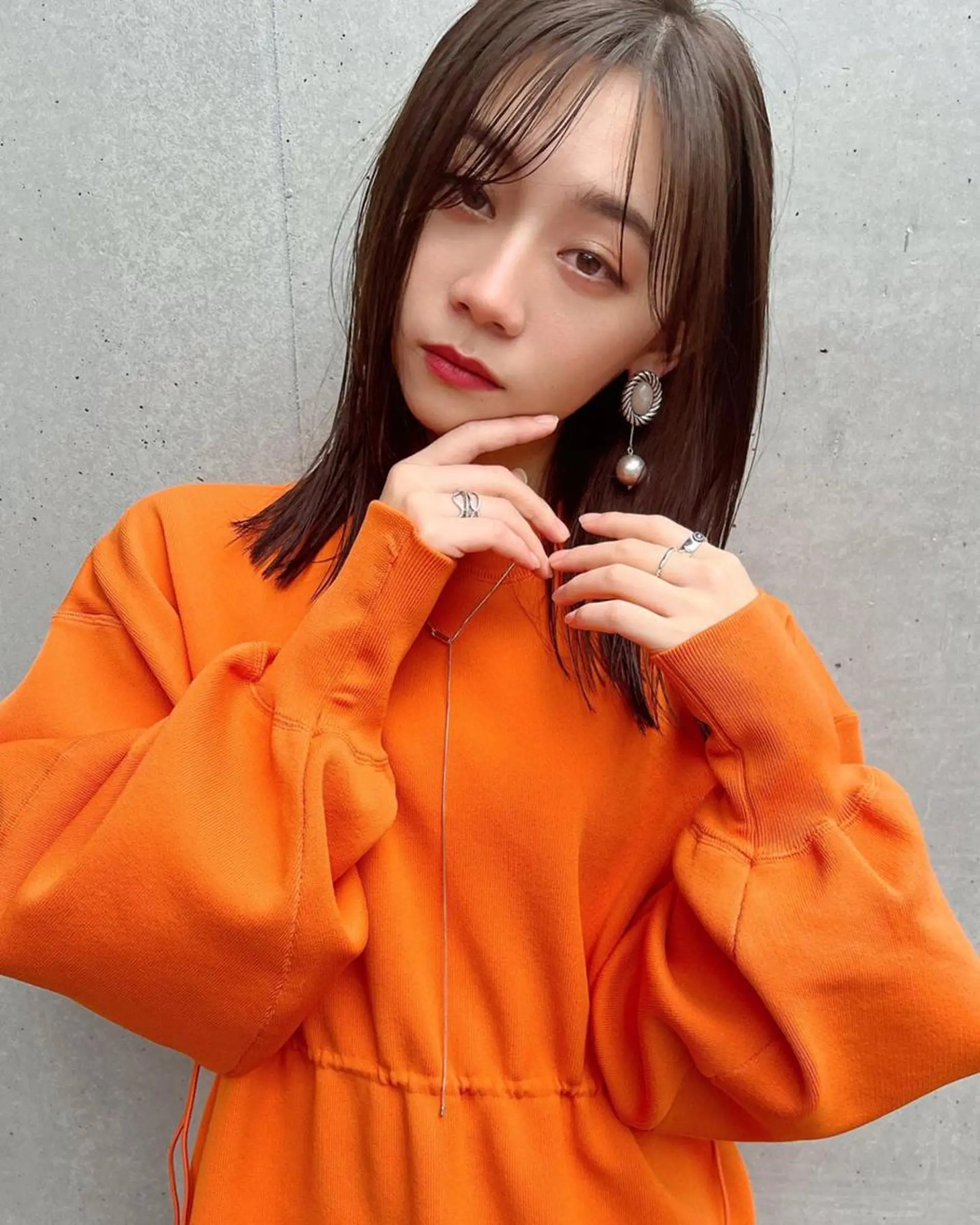 ミディアム カラー ヘアアレンジ 黒髪 ハイライトカラー くせ毛 ハイライト 髪質改善 韓国/髪質改善💘 櫻井かれんのヘアスタイル