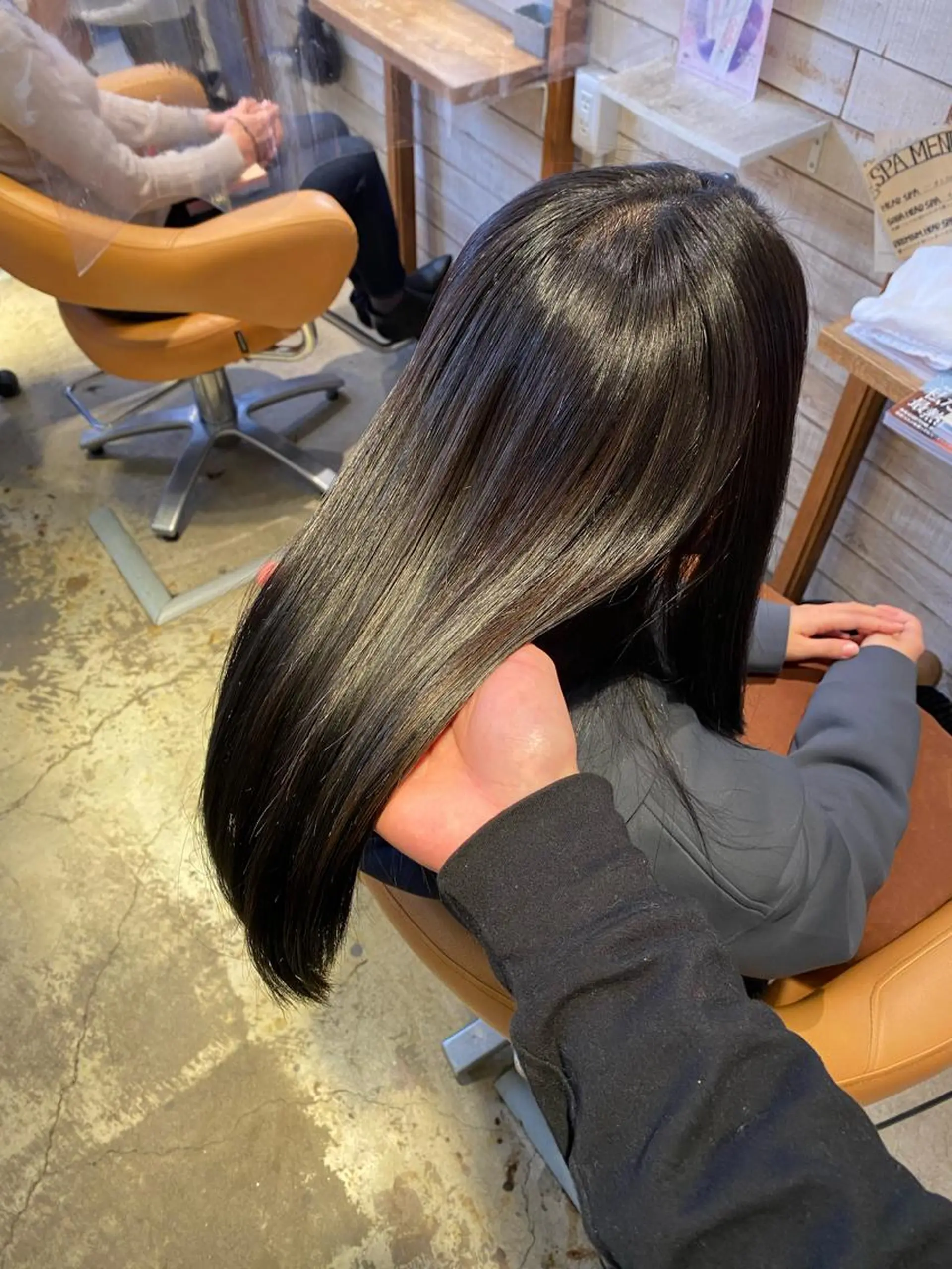 ロング ハイライト 巻ける縮毛矯正 髪質改善フルカワのヘアスタイル