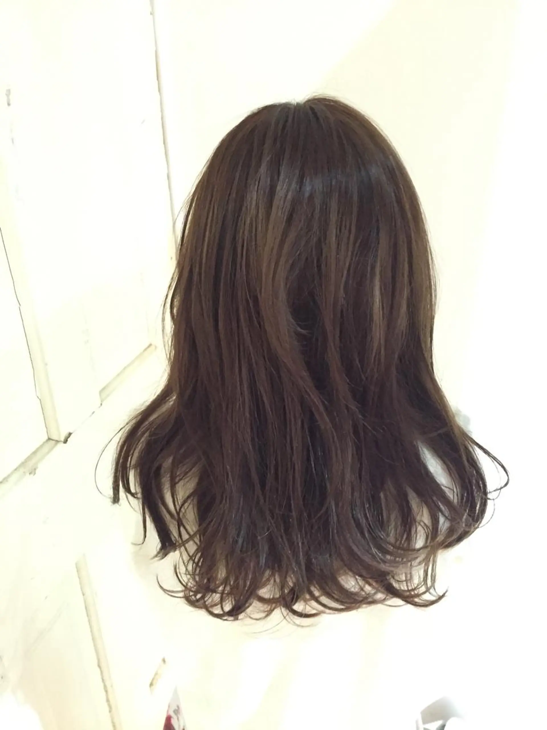 セミロング カラー ヘアアレンジ ネイル eyelush color world庄内駅前所属・シールエクステ／豊中 吉田孝司のヘアスタイル