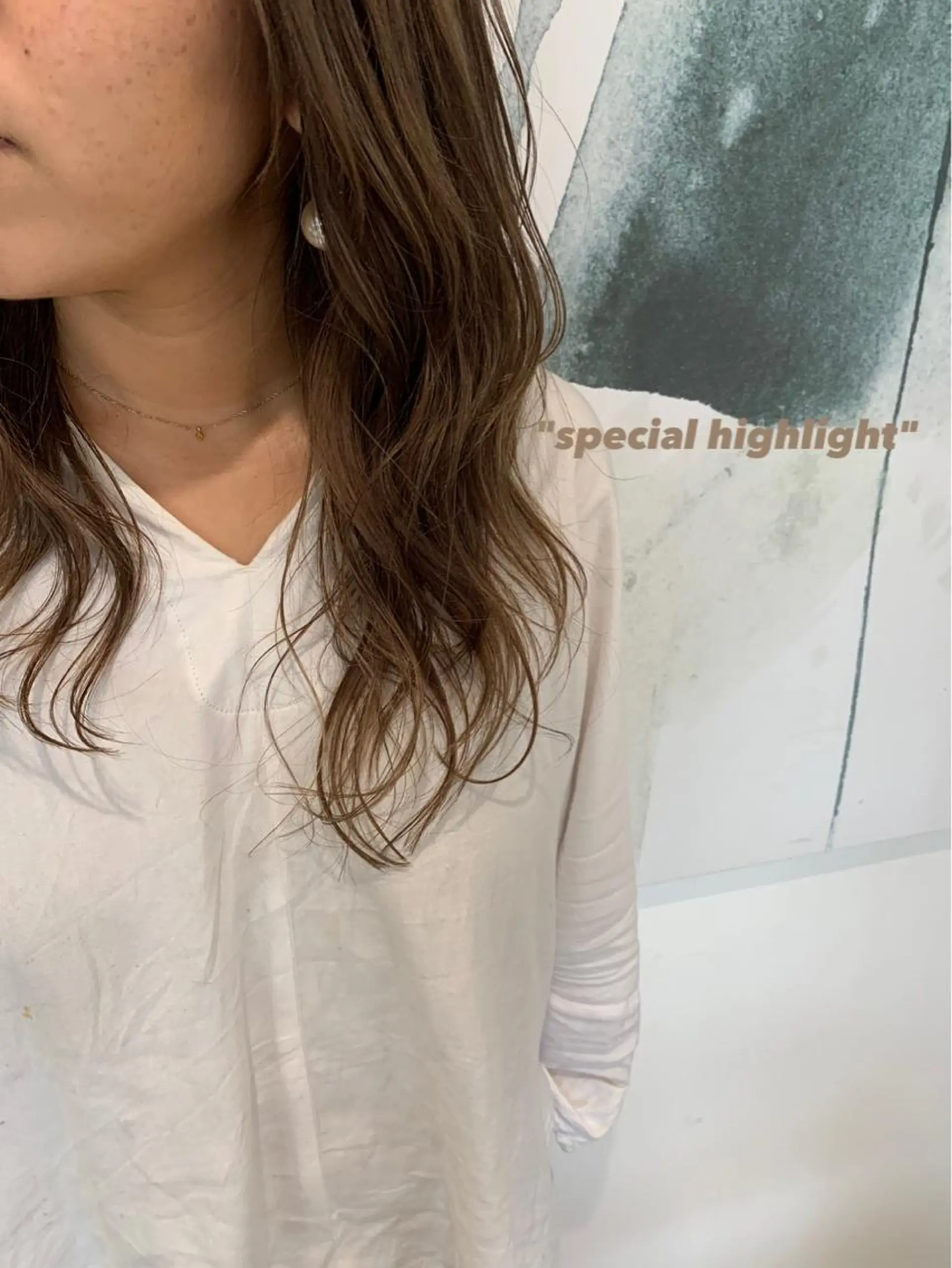 ロング カラー アッシュ ベージュカラー グラデーションカラー グレージュ ハイライトカラー Bree"ze所属・大河原 修太のヘアスタイル