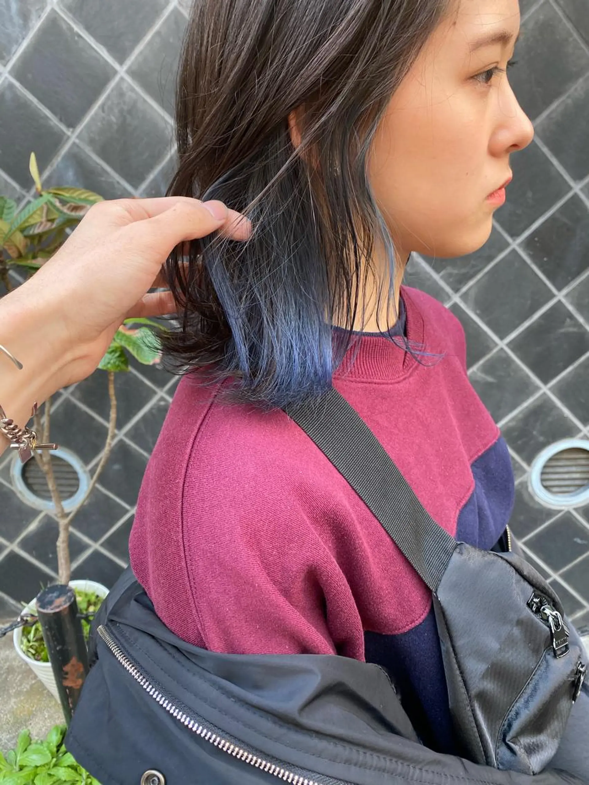 ミディアム カラー レイヤーウルフ エクステ磯部のヘアスタイル