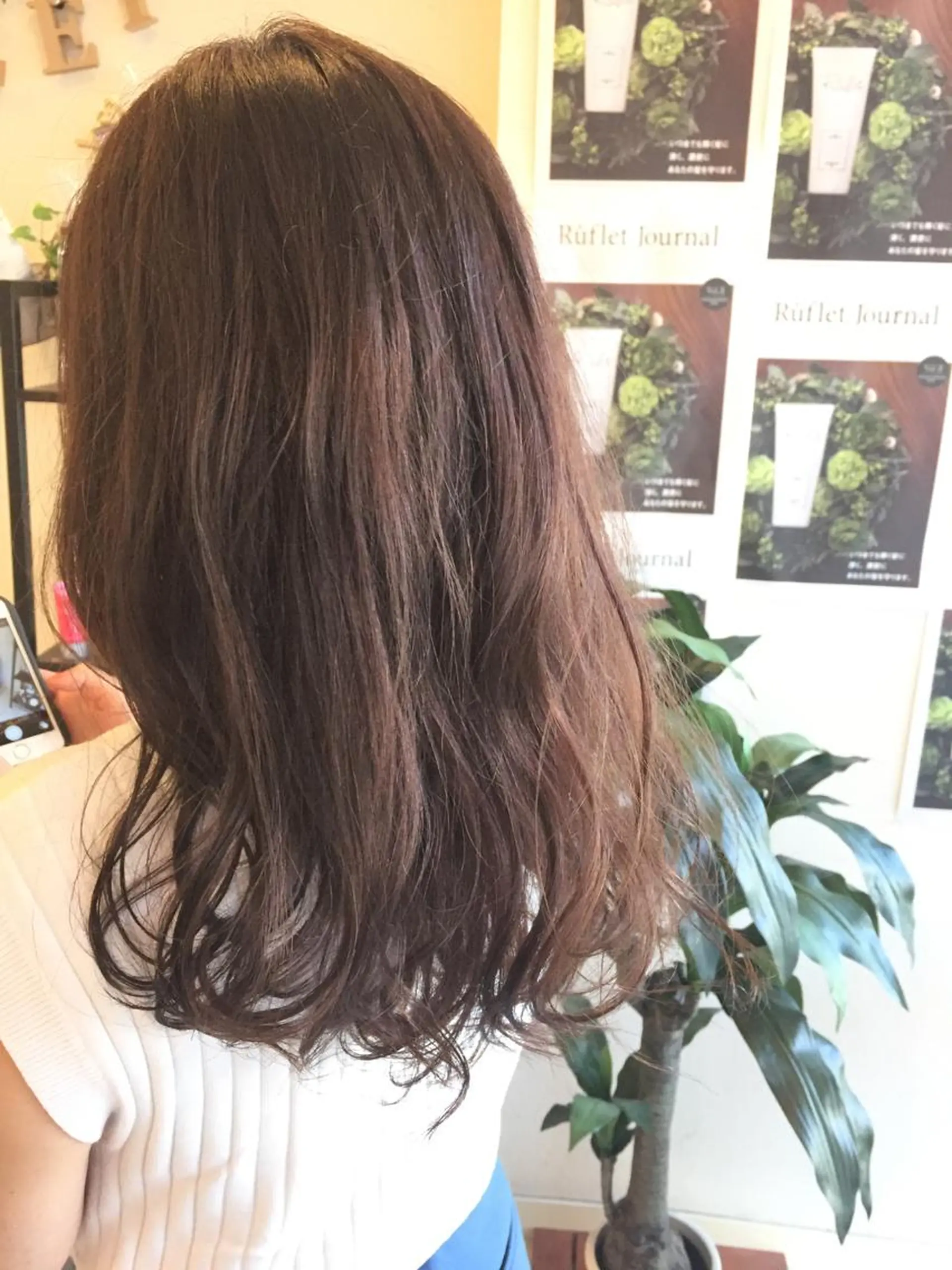 セミロング カラー パーマ ピンクカラー 西 めぐみのヘアスタイル