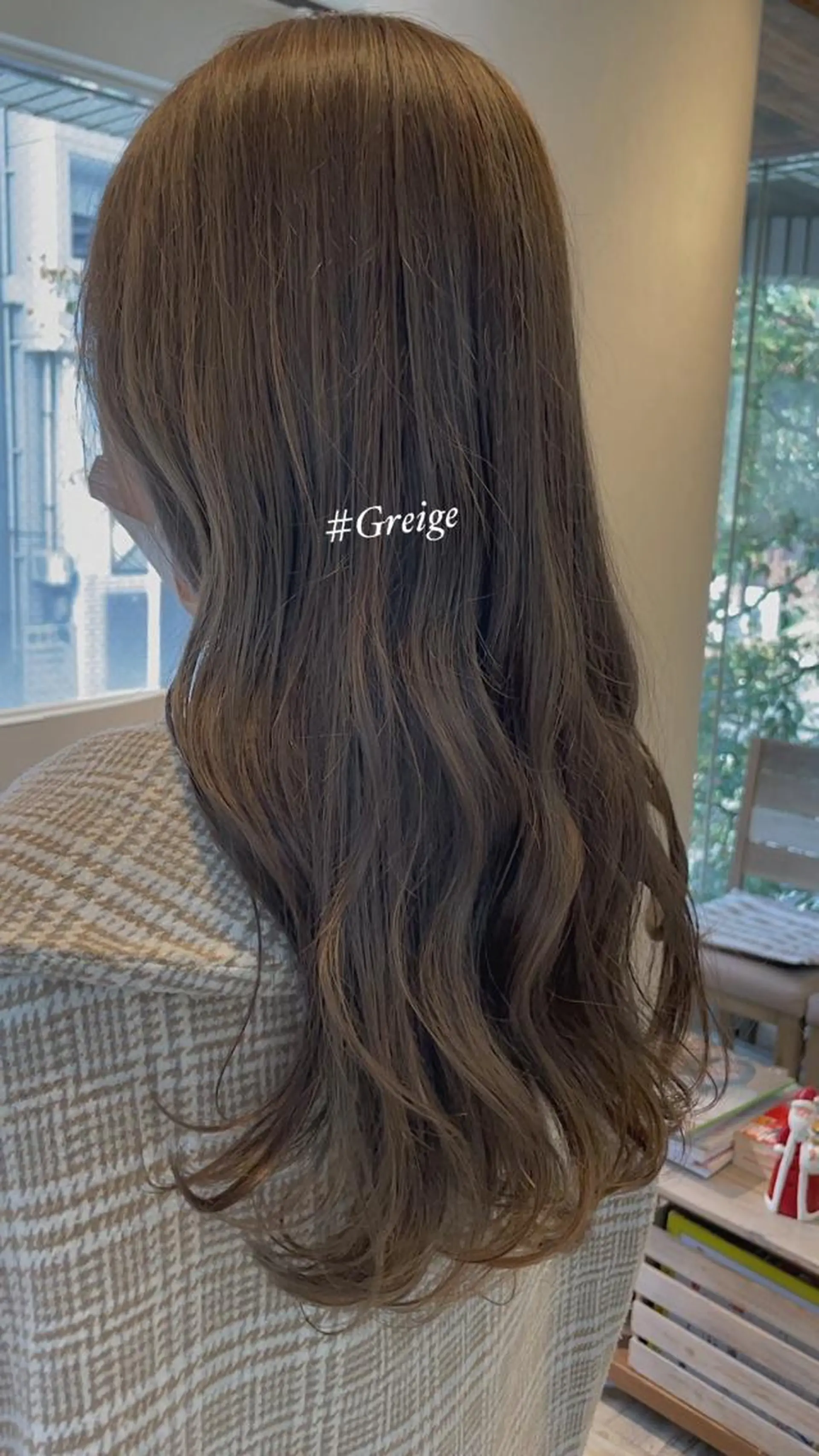 ロング カラー アッシュ ベージュカラー ブルーカラー ブルーグレー ブルーグレージュ カット ヘアカラー トリートメント 【垢抜け大人髪】 TIARA西山のヘアスタイル