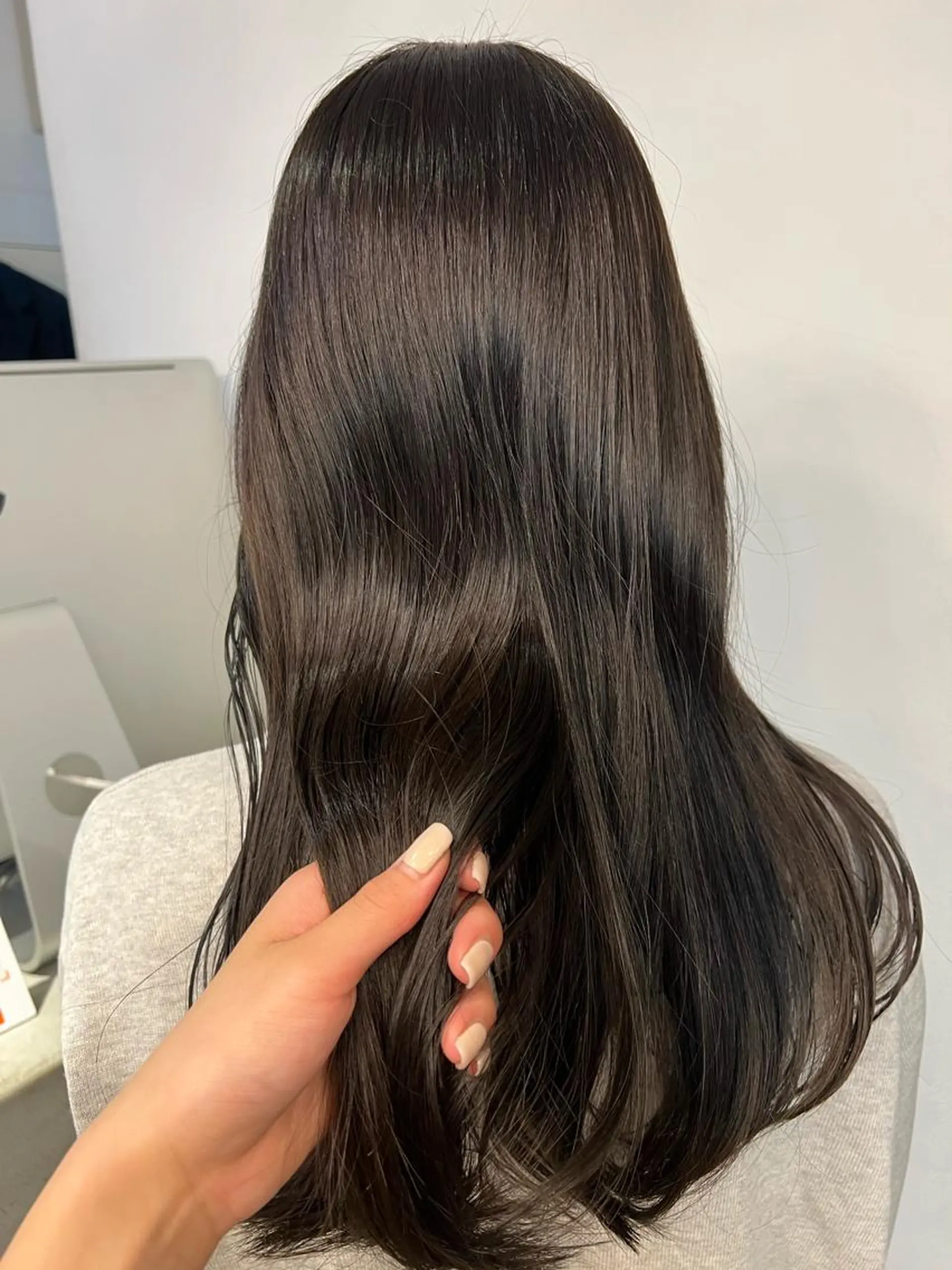 セミロング vixus mamiのヘアスタイル