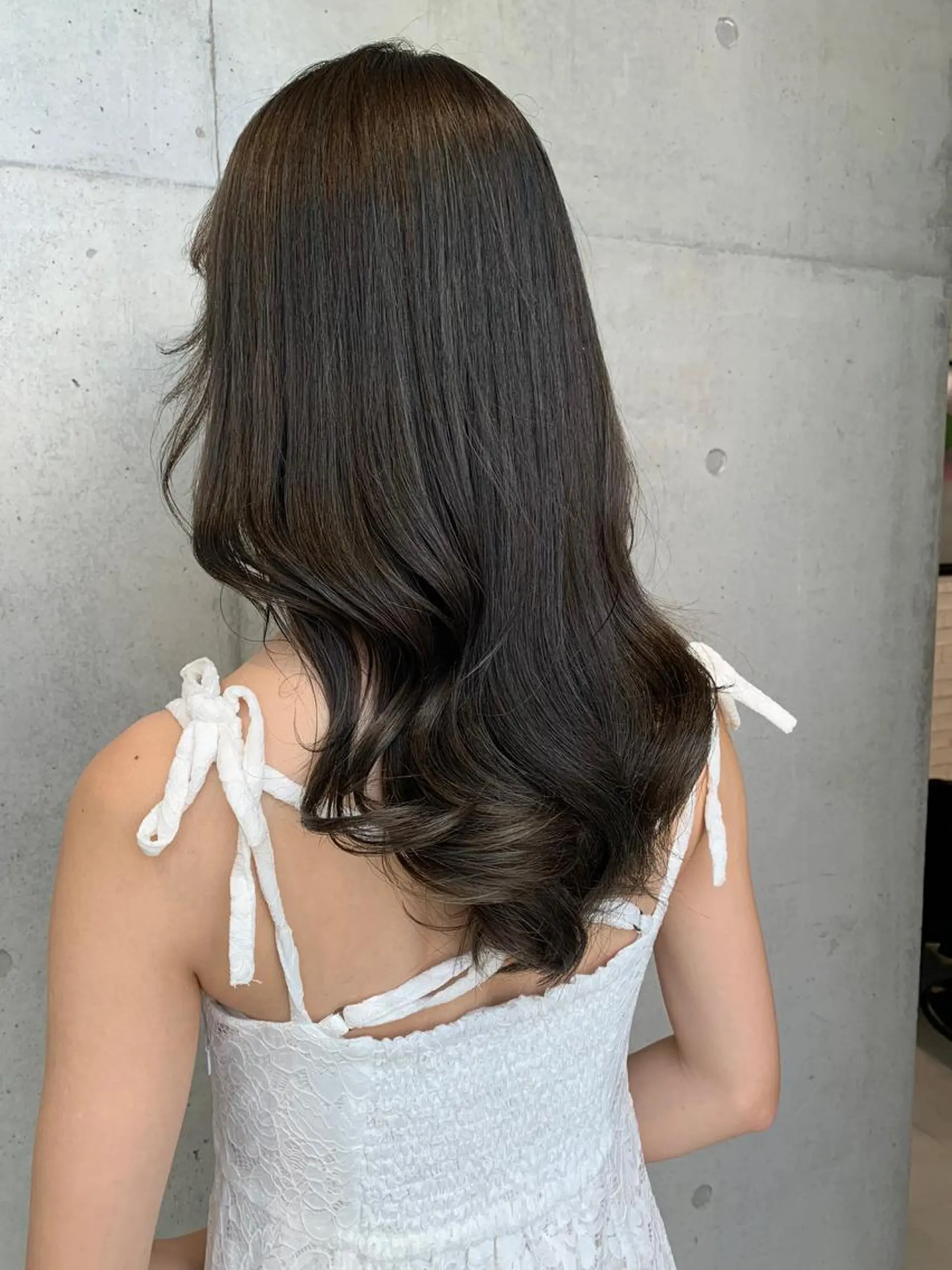 セミロング カラー カット ヘアカラー トリートメント ヘッドスパ 透明感/オリーブ/ グレージュ/YUKAのヘアスタイル