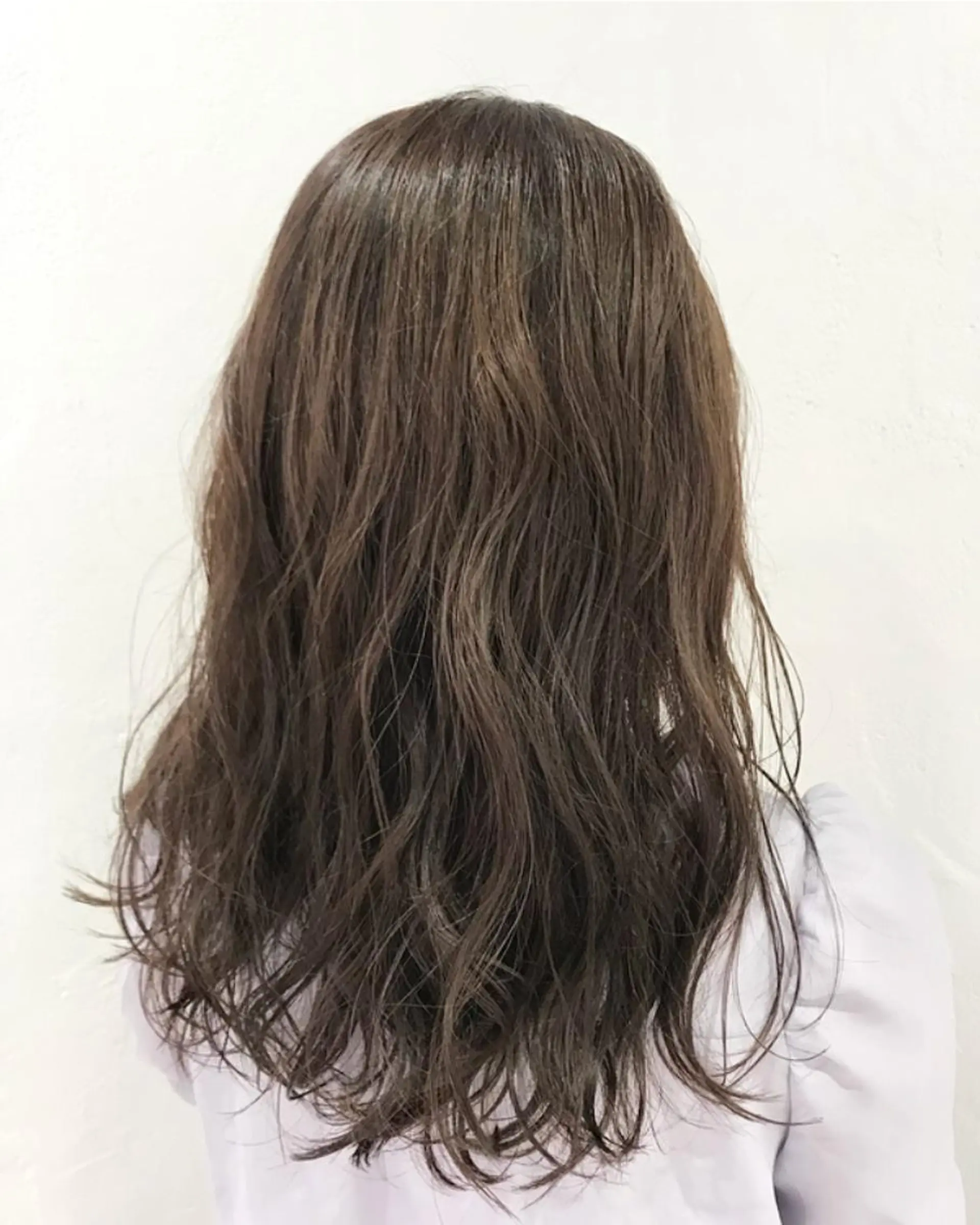 ロング カラー パーマ ヘアアレンジ マツエク・マツパ アッシュ ラベンダーカラー ラベンダーアッシュ 韓国ヘア🇰🇷/ レイヤーカット✂︎のヘアスタイル