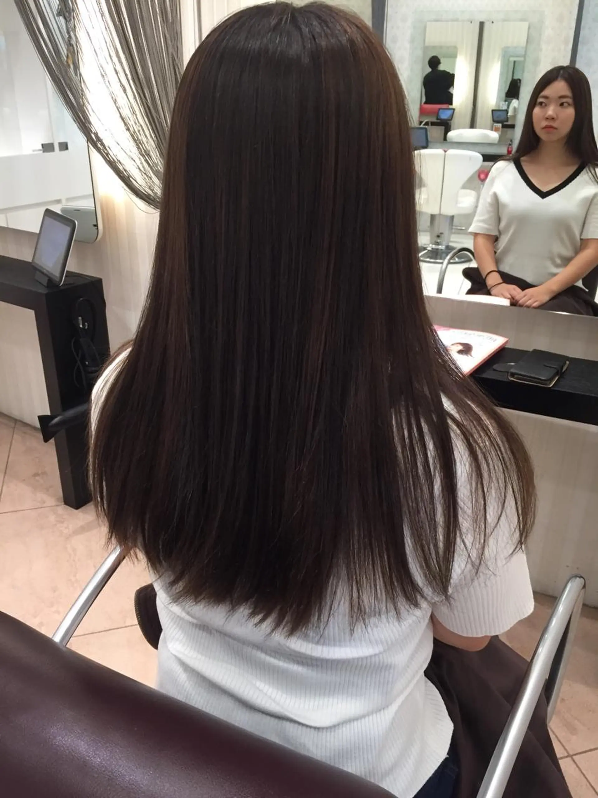ロング カラー 田畑 福恵のヘアスタイル