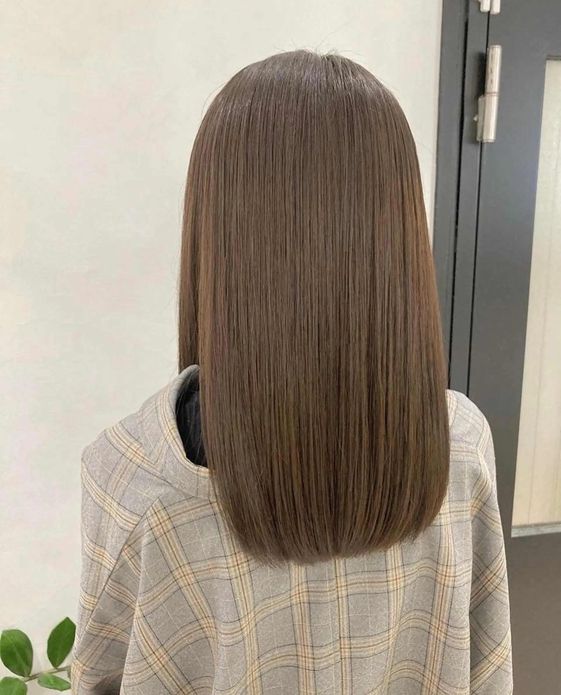 ミディアム カラー ヘアアレンジ ベージュカラー ブラウンカラー ブラウンベージュ 髪質改善 トリートメント エグチ アキラのヘアスタイル