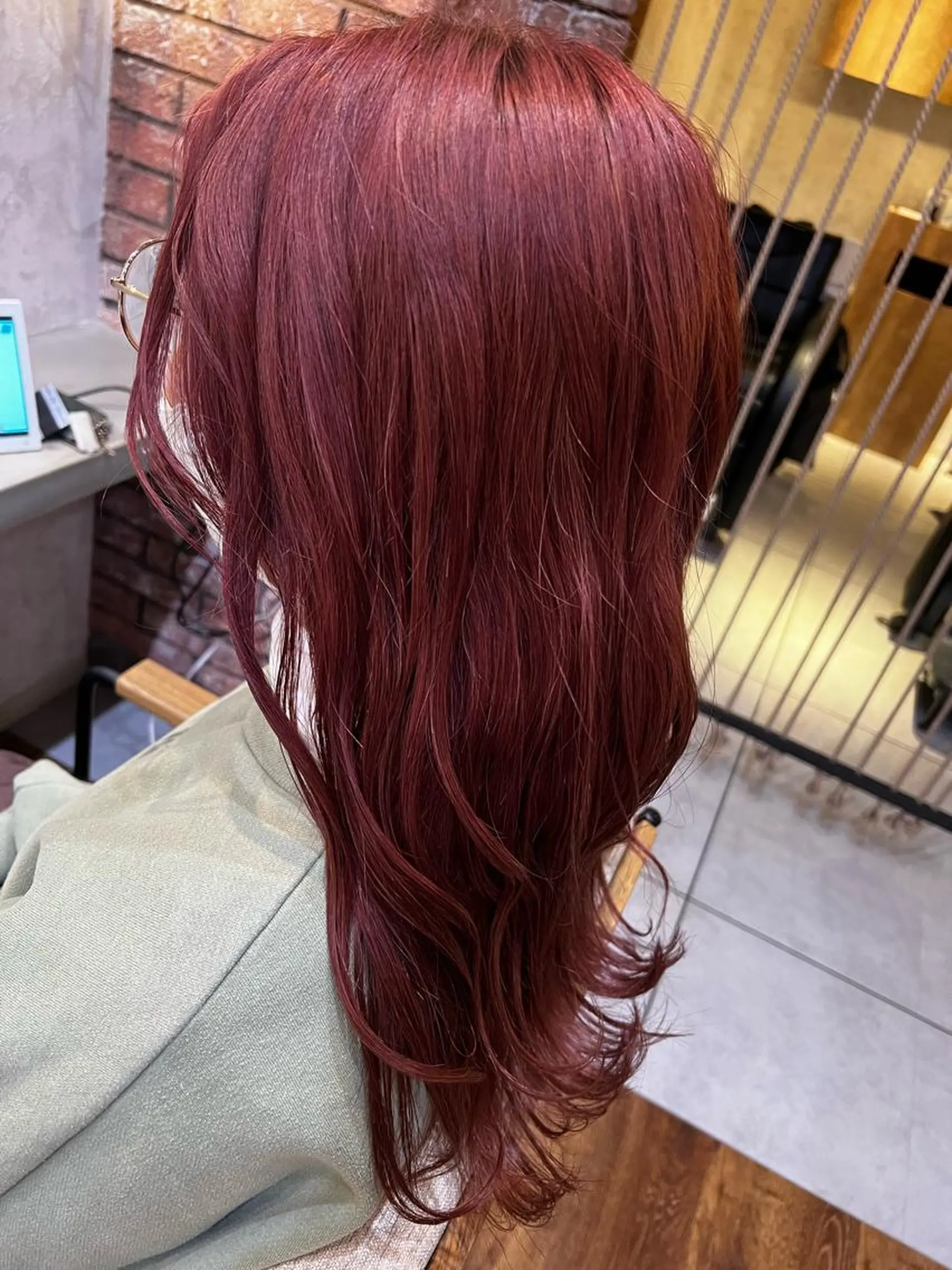 ロング カラー 三條場 彩夏のヘアスタイル