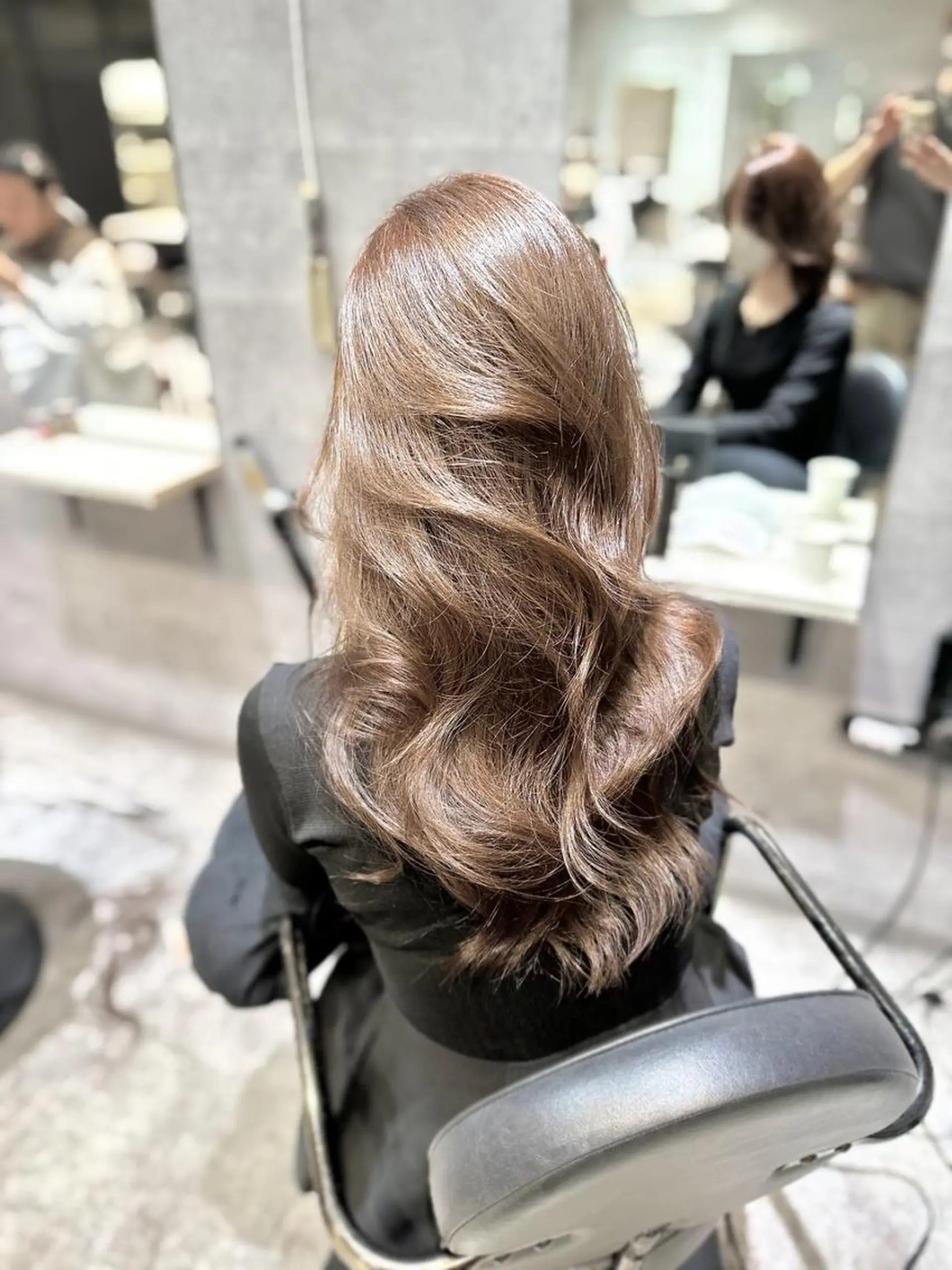 ロング カラー ヘアアレンジ カット ヘアカラー トリートメント _WHITE 難波本店のヘアスタイル