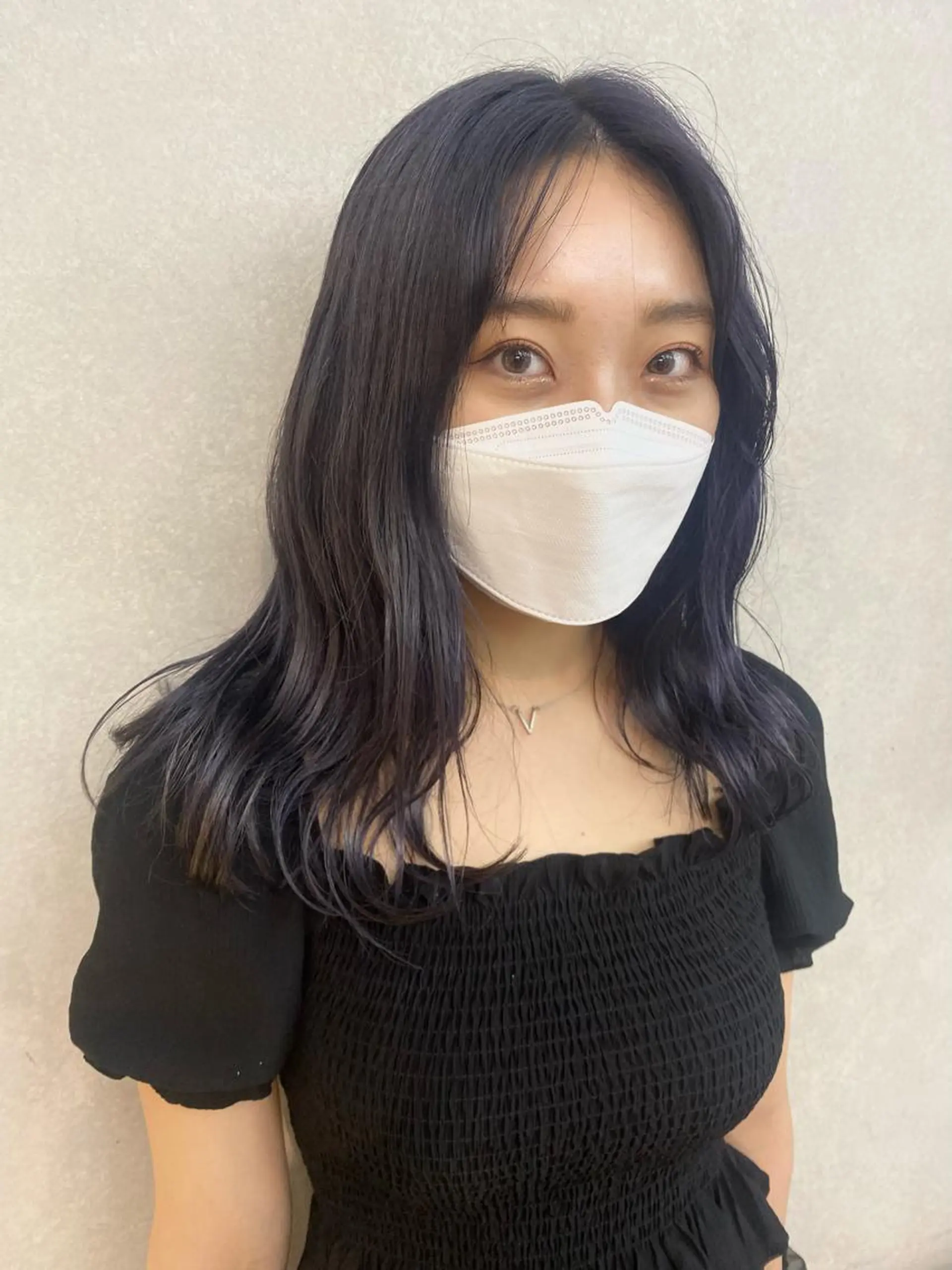 ロング カラー 黒髪 ブリーチ ブルーカラー ブルーブラック 顔周りカット/透明感 カラー✂️MEIのヘアスタイル