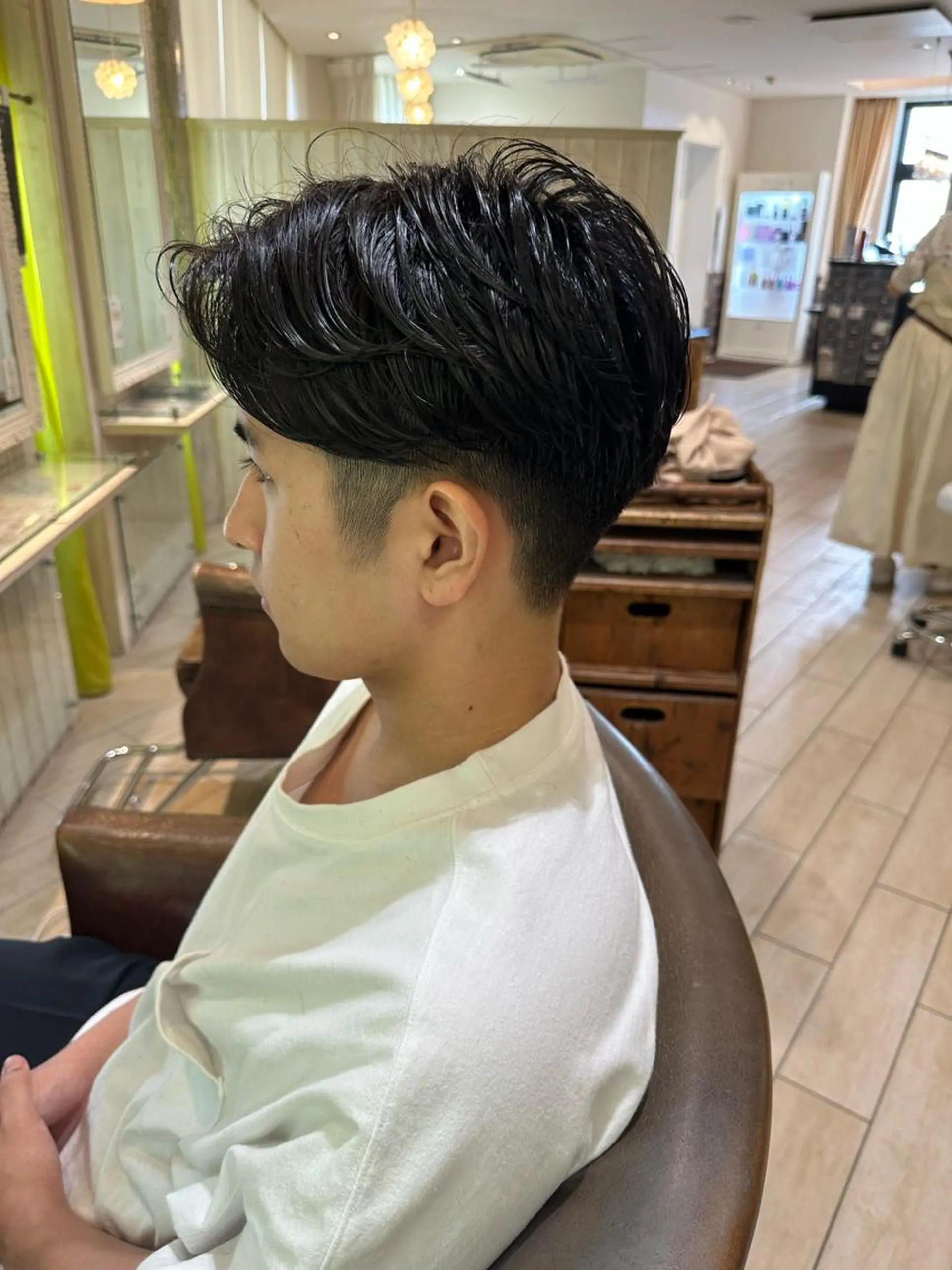 パーマ メンズ 増渕 駿介のヘアスタイル