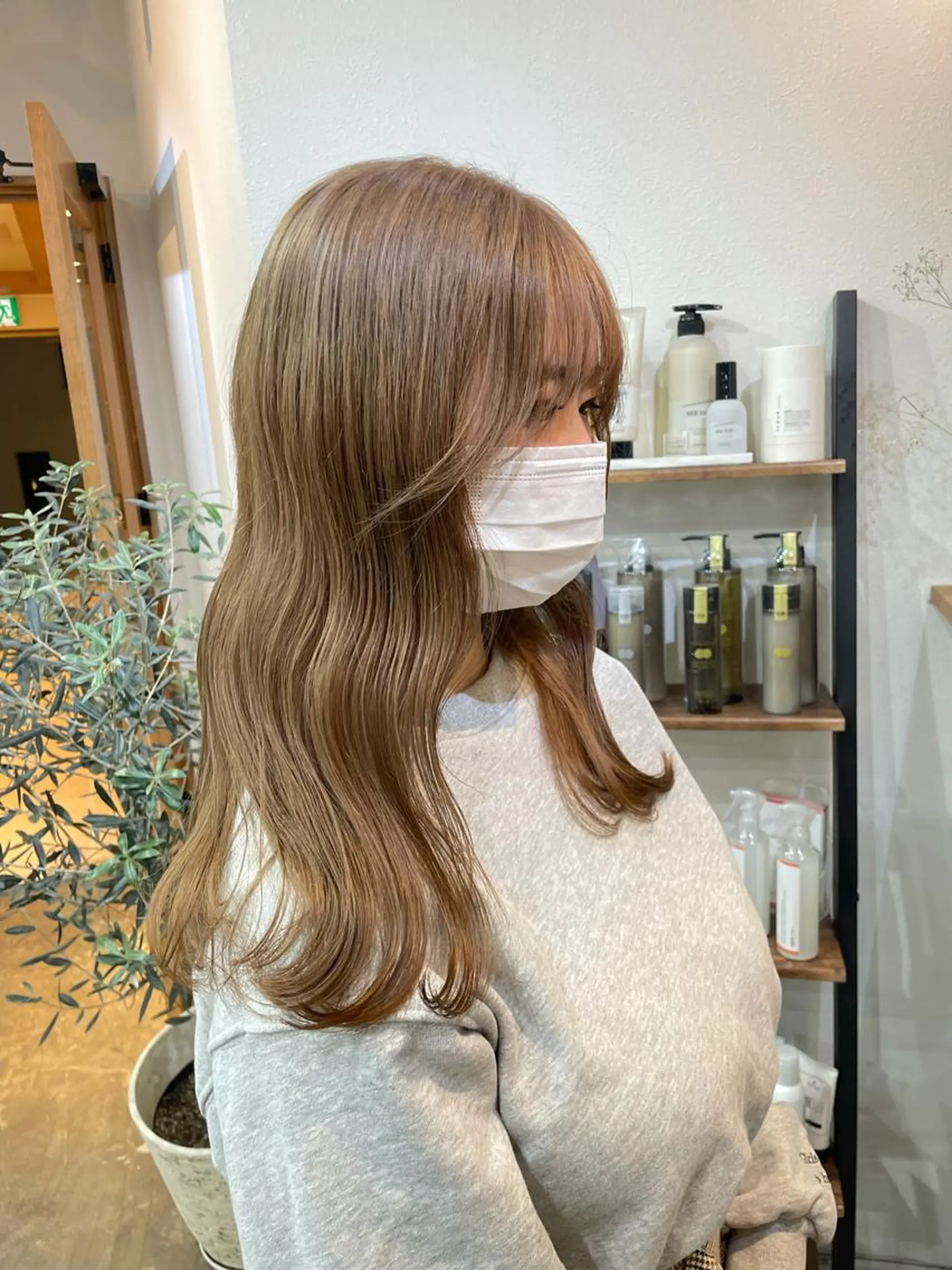 セミロング カラー ベージュカラー ミルクティーベージュ カラーモデル募集 吉原佳穂💗のヘアスタイル