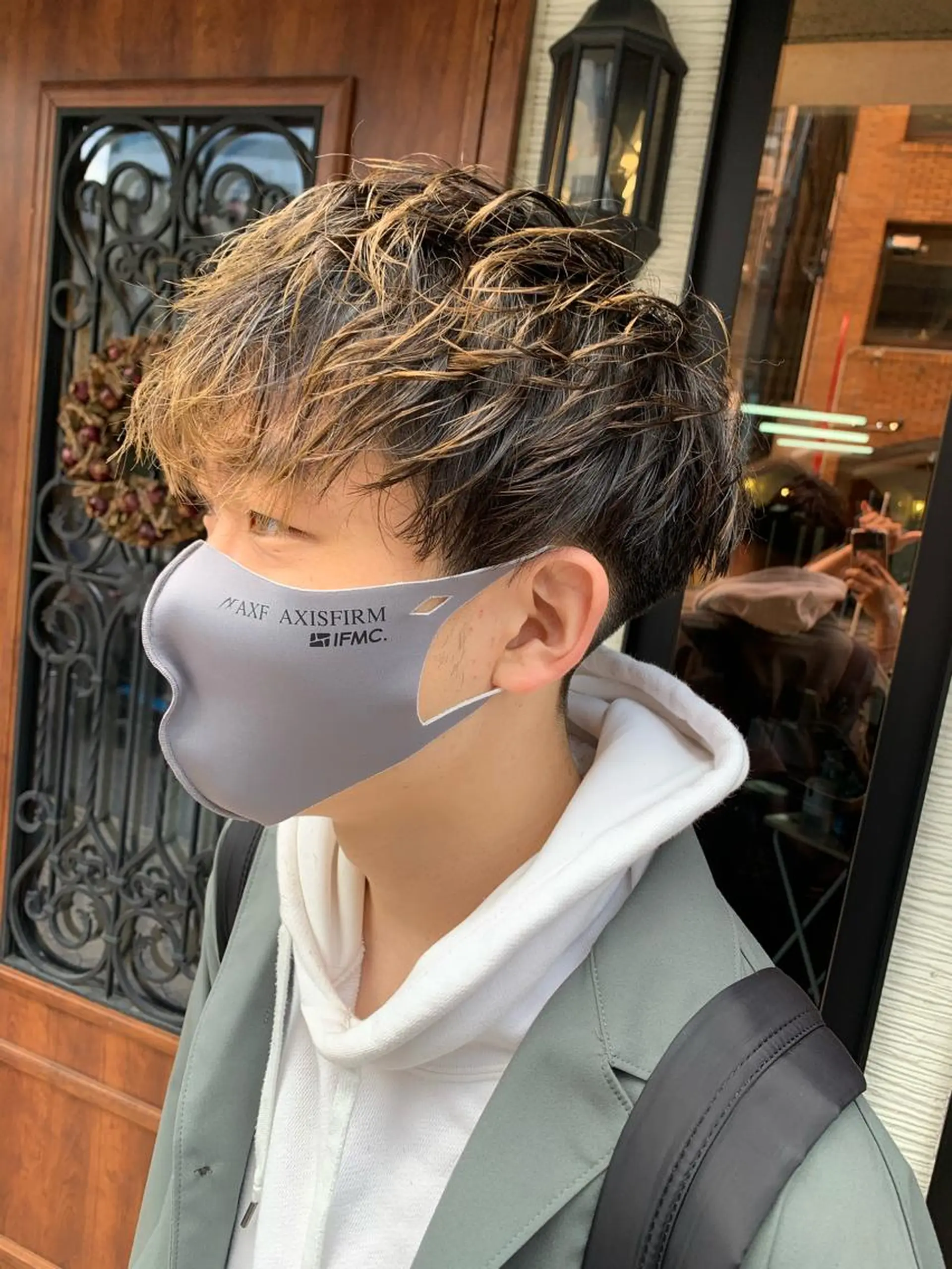 ショート メンズ ショートヘア ヘアカラー yoshi （髙橋）のヘアスタイル