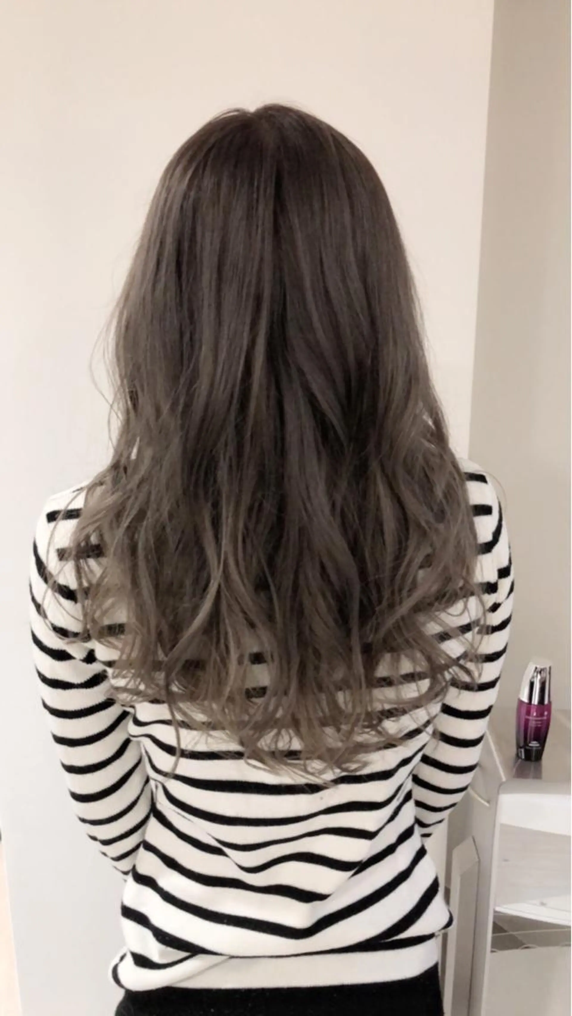ロング カラー グレージュ シルバー シルバーグレージュ カット ヘアカラー トリートメント レイヤー/ウルフ ハイトーンhiroのヘアスタイル
