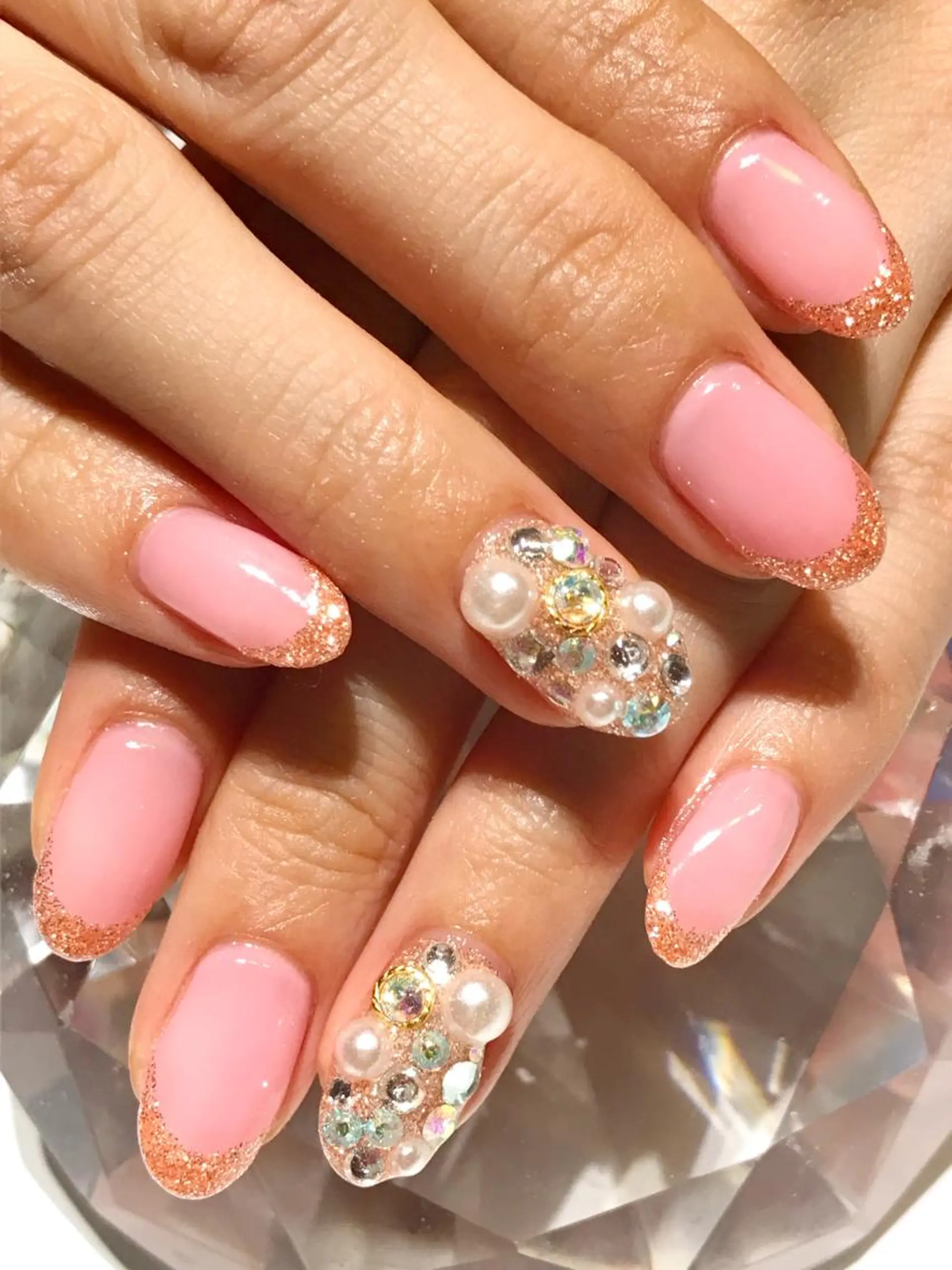 ネイル フレンチネイル ラメ(グリッター) ピンク YUN 💅のネイルデザイン