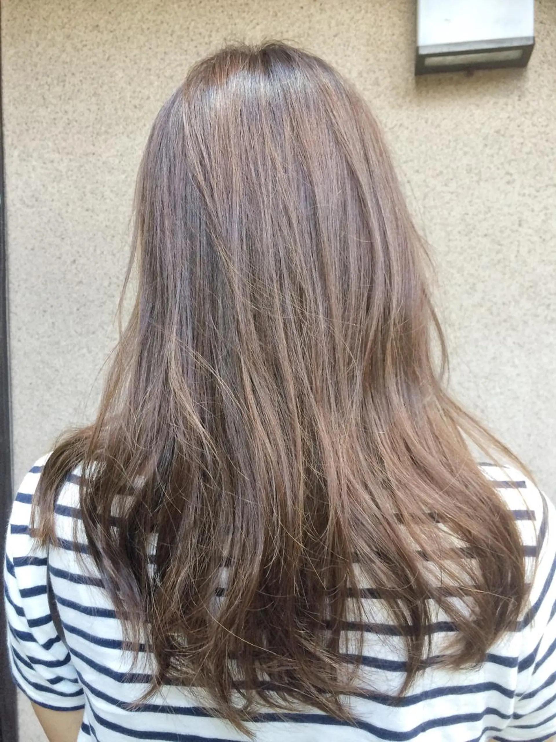 セミロング カラー アッシュ 透明感カラー vato マンツーマンサロンのヘアスタイル