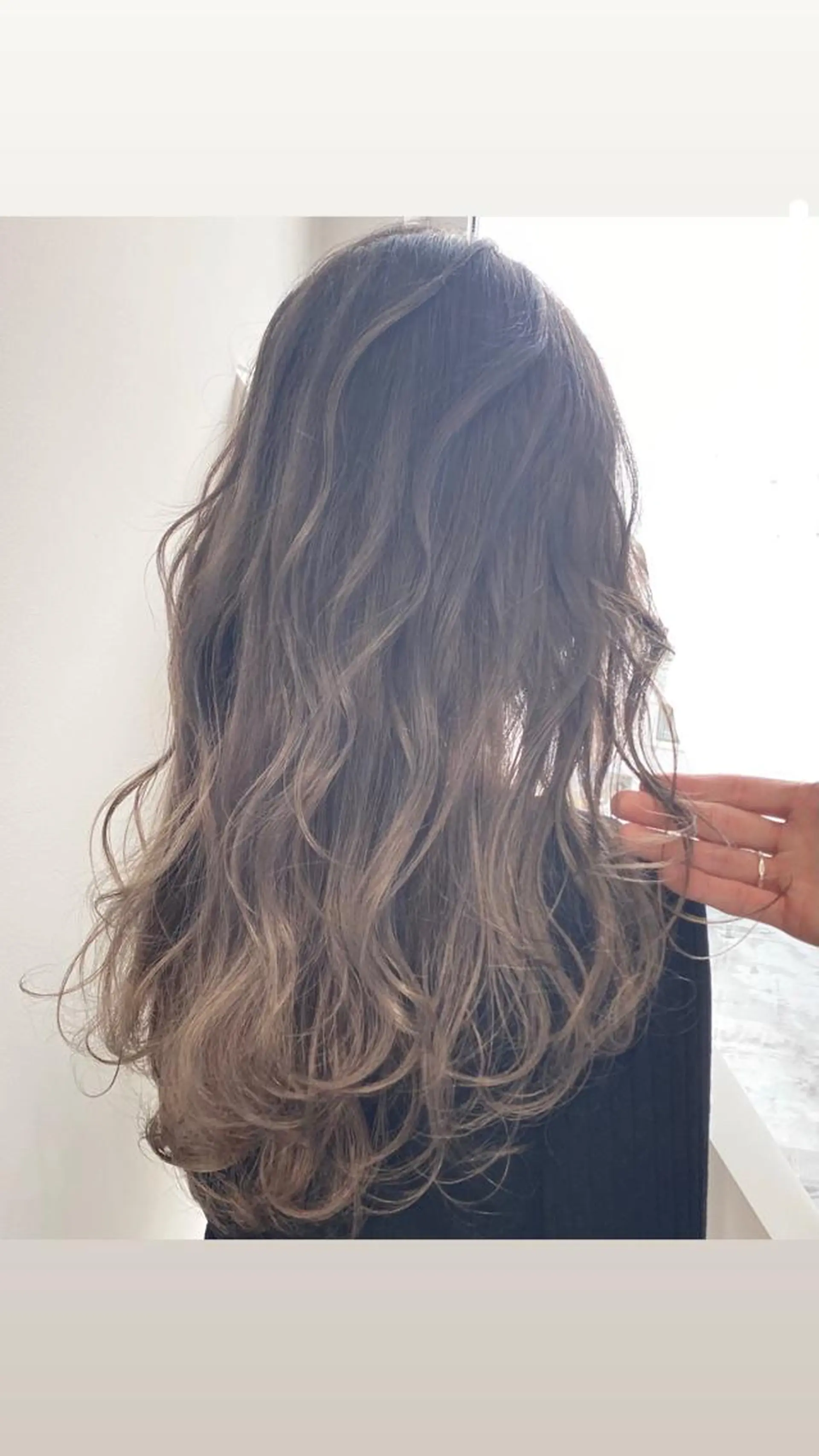 ロング カラー パーマ ヘアアレンジ 【公式】amble luxe池袋東口🩷のヘアスタイル