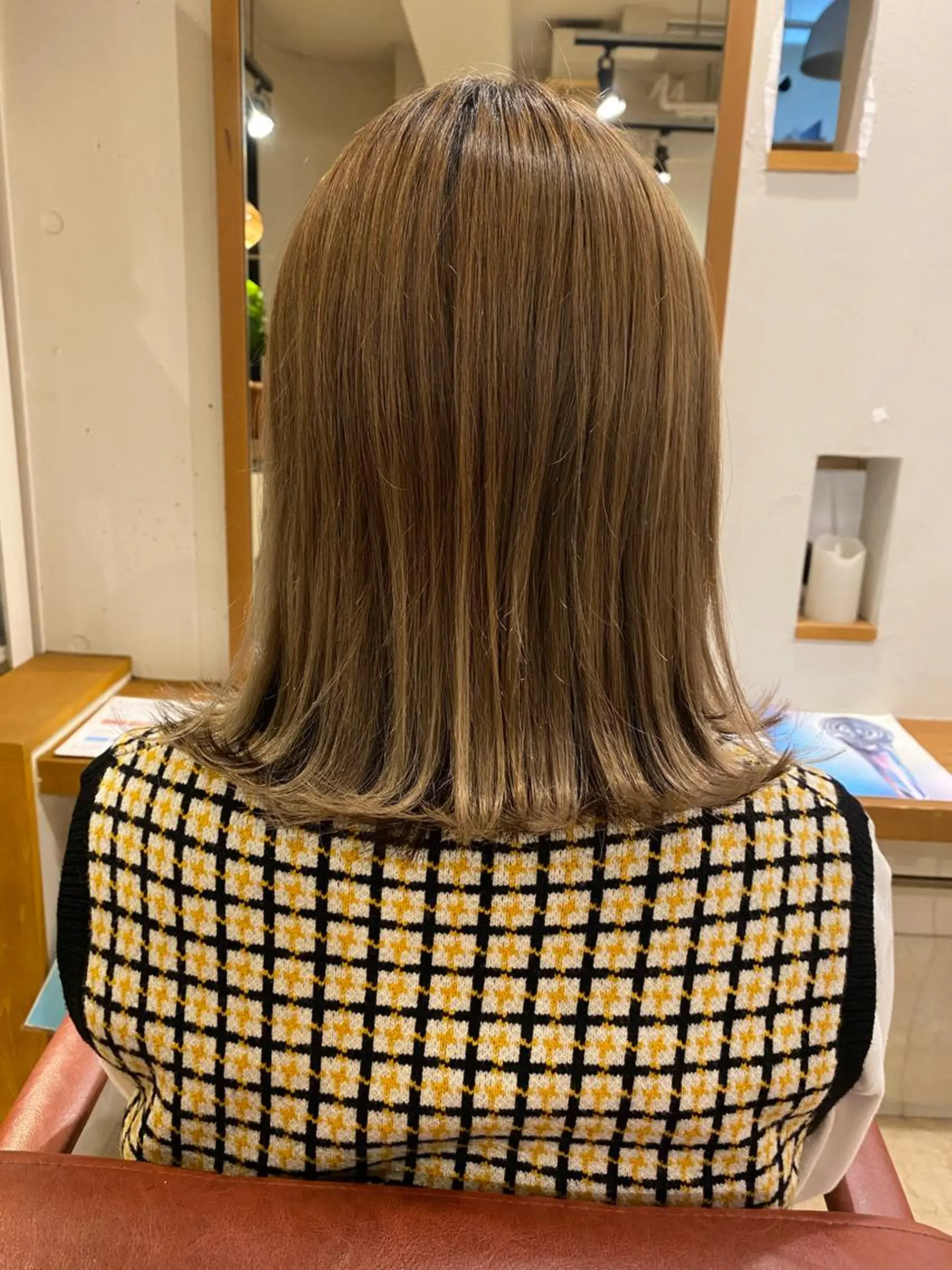 ミディアム 切りっぱなしボブ ボブ 安澤 彩奈のヘアスタイル