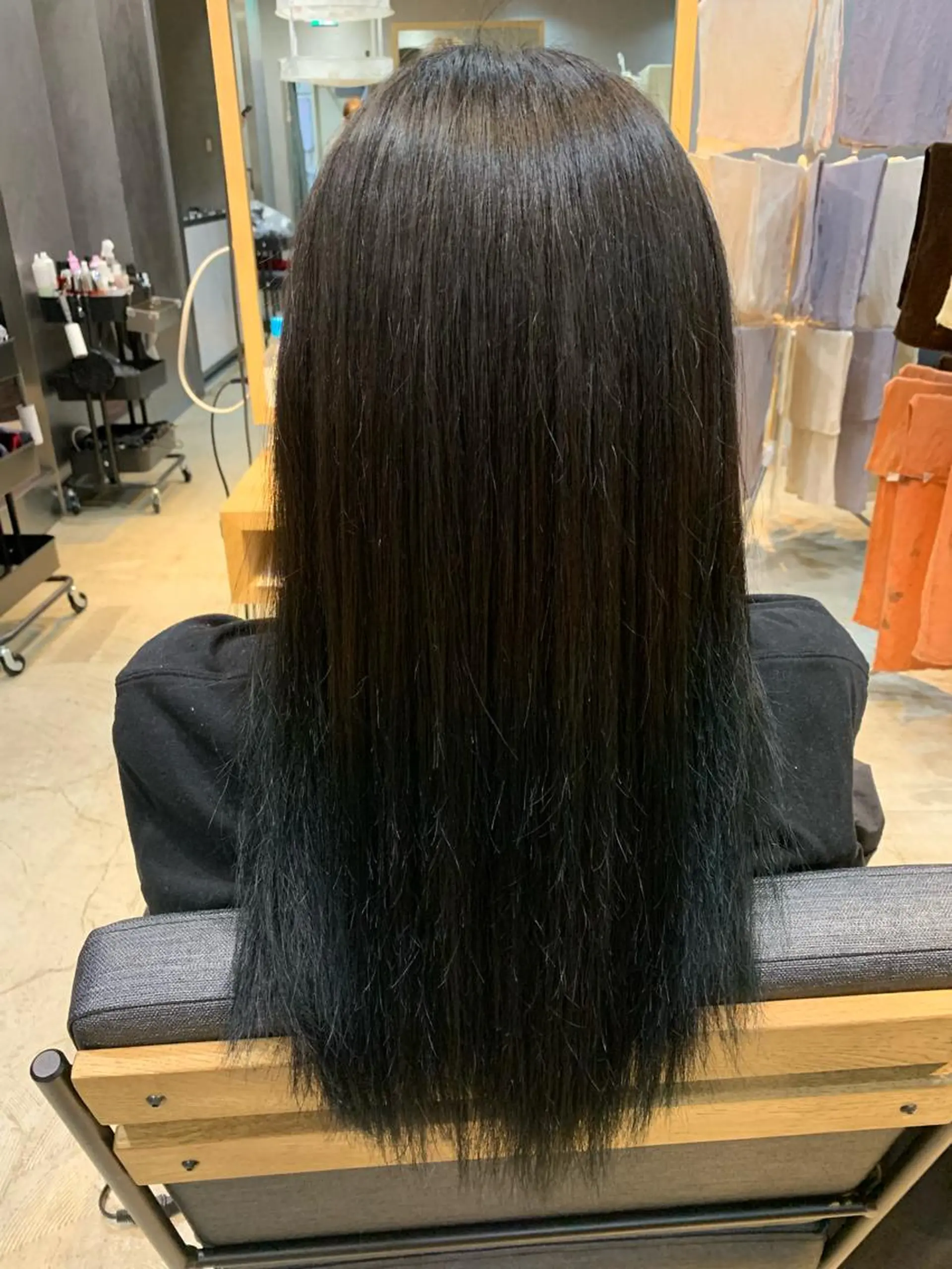 カラー ブルーカラー inity　杉本 美羽のヘアスタイル