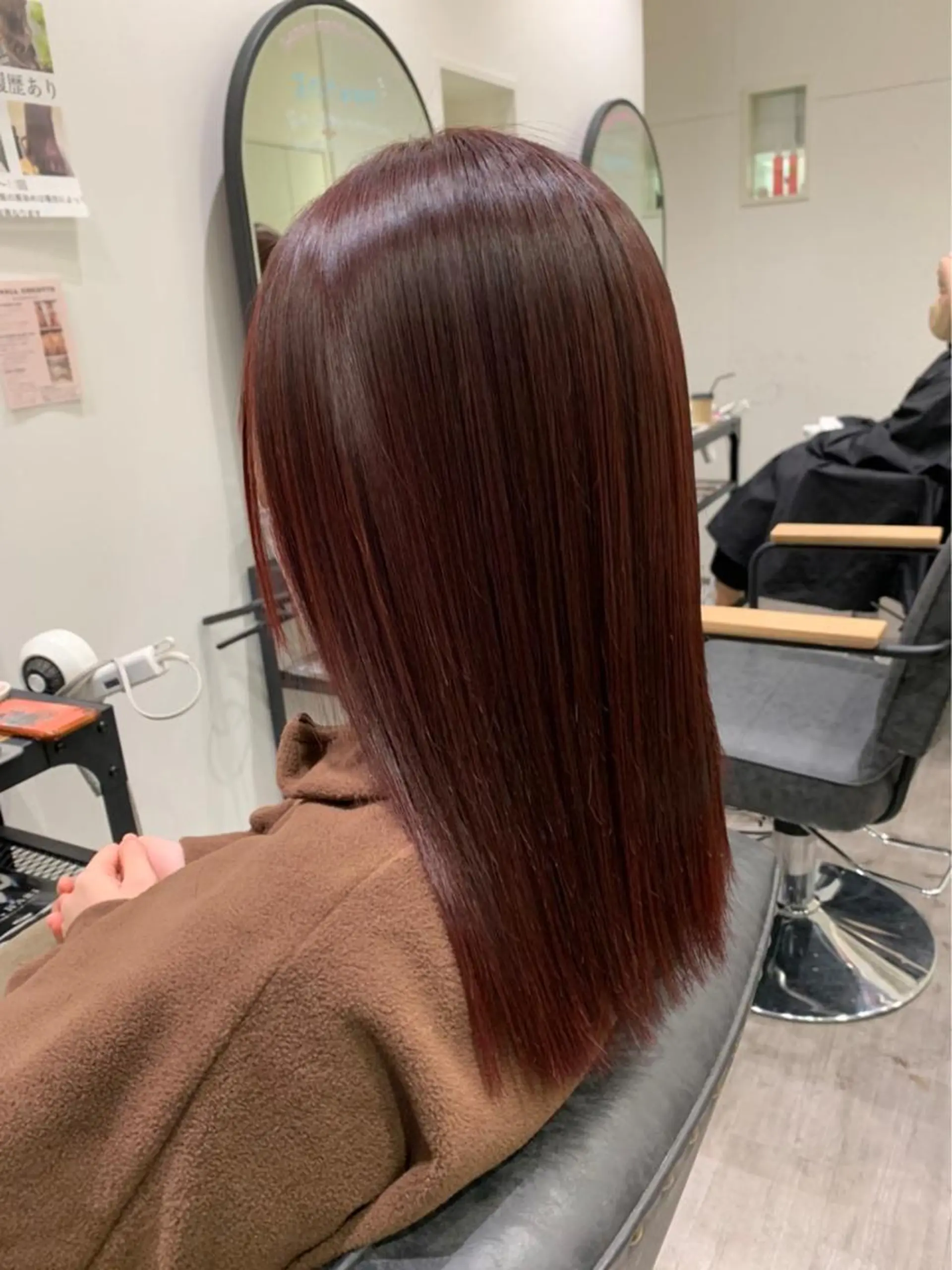 セミロング 片平 帆香のヘアスタイル